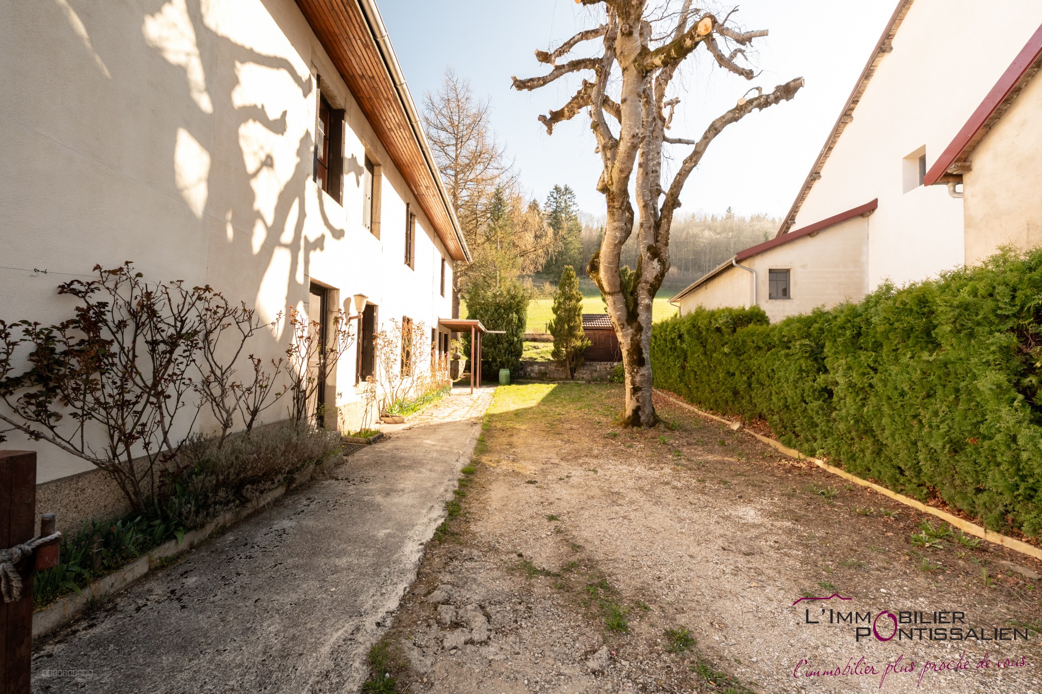 Maison à vendre à Les hopitaux neufs, 208 m², 6 pièces – photo 2 sur 15