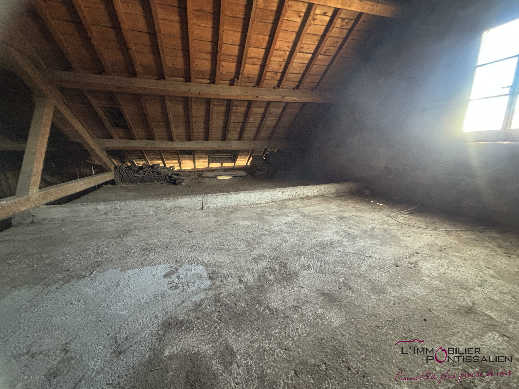 LABERGEMENT SAINTE MARIE : DUPLEX 115 M2. — photo 6