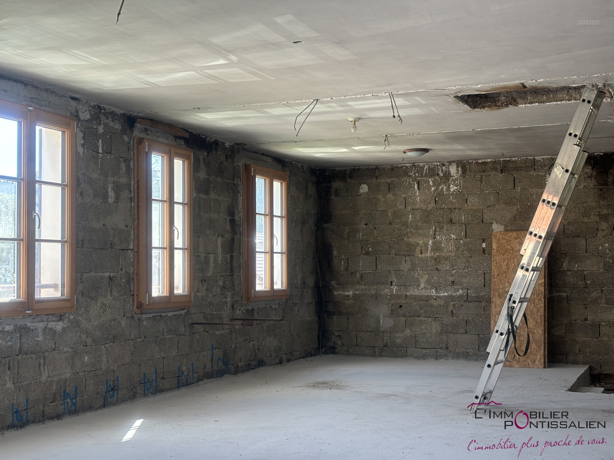 LABERGEMENT SAINTE MARIE : DUPLEX 115 M2. — photo 3