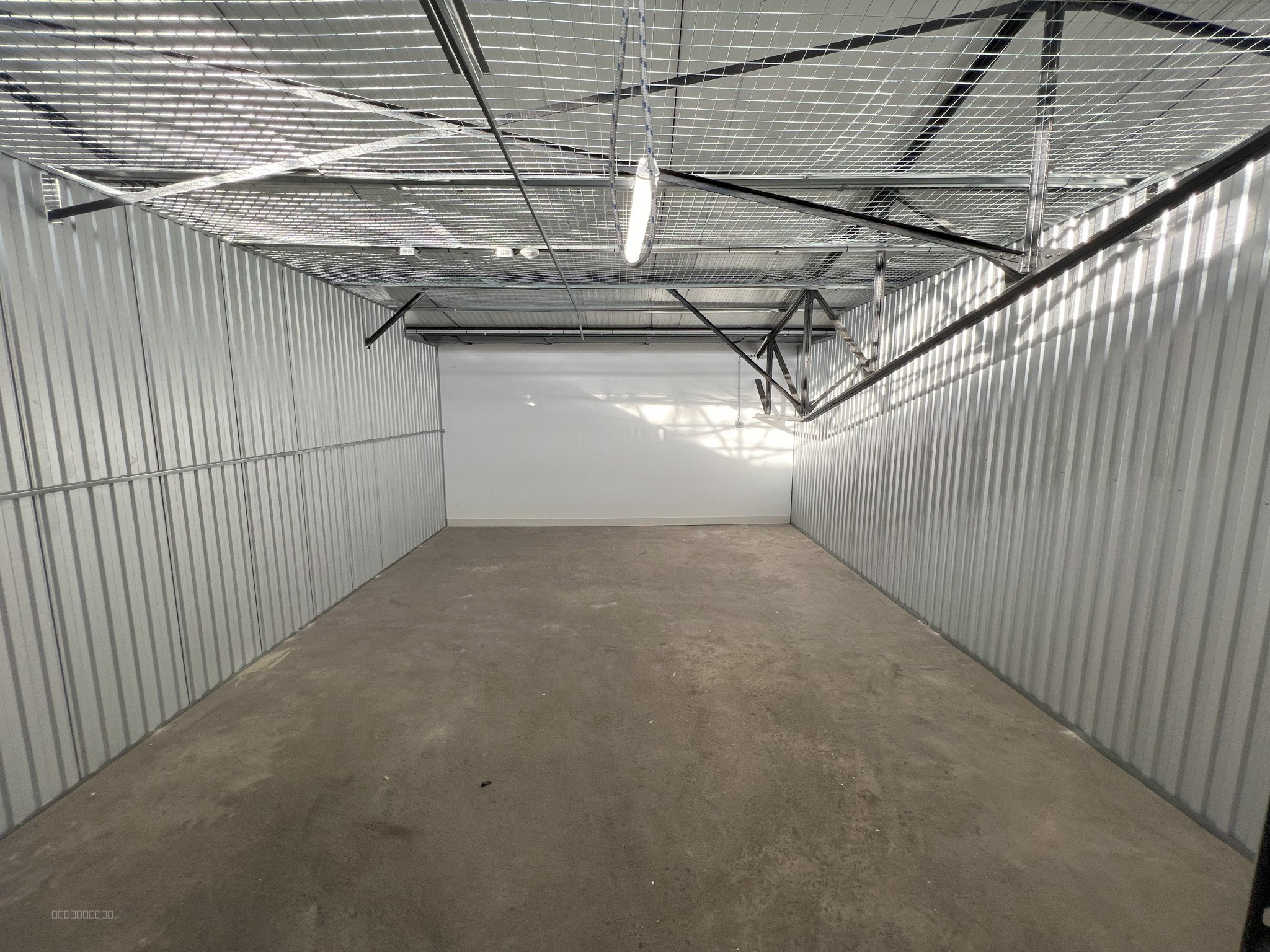 ensemble de 18 box de stockage aux Arnavayx — photo 8