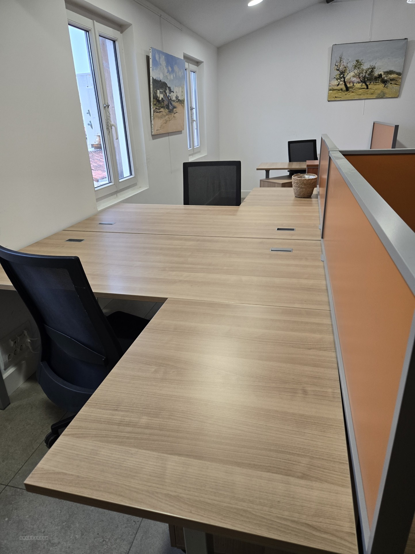 Bureaux climatisés et équipés haut de gamme Rue Montgrand — photo 8