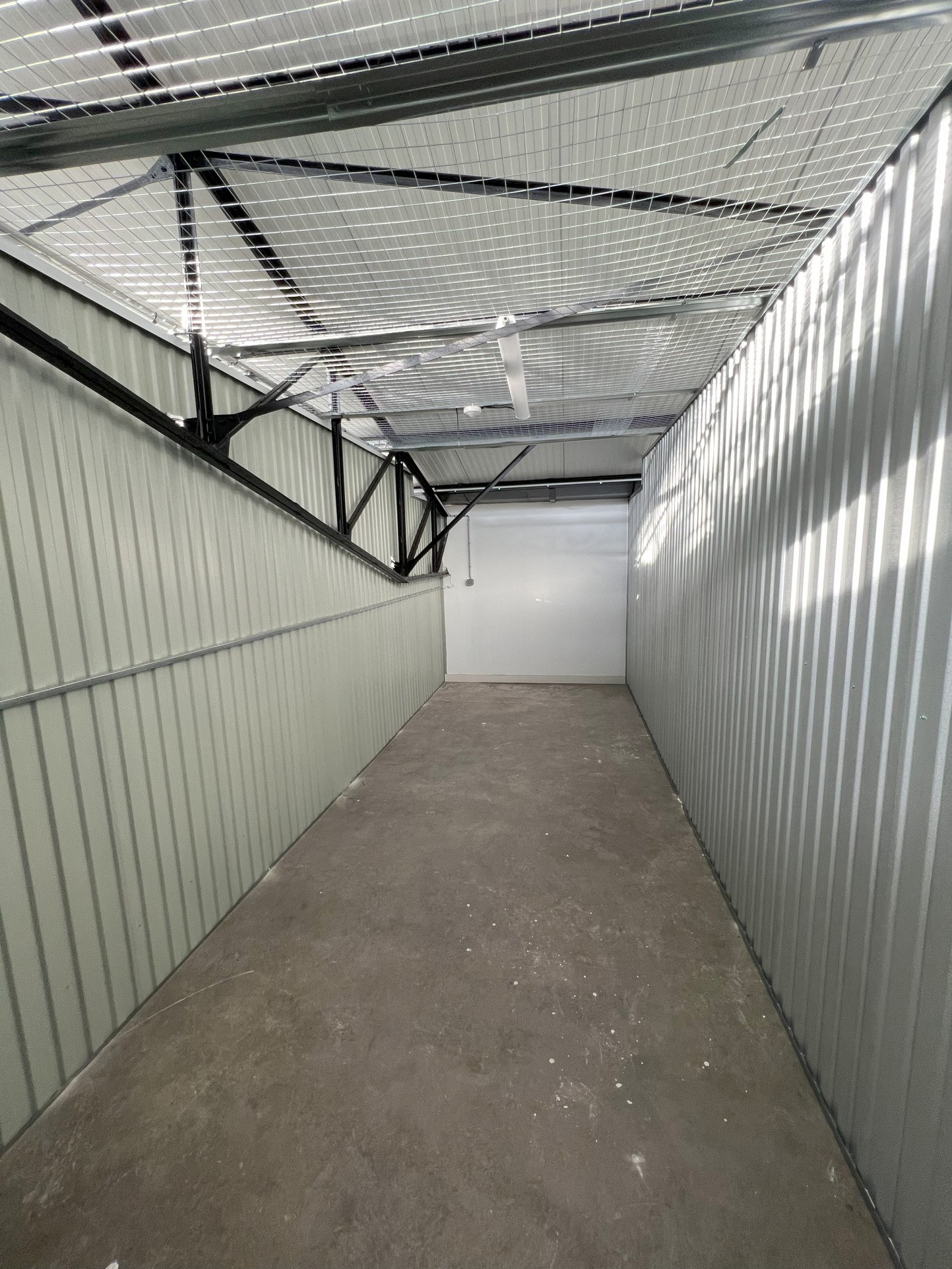 ensemble de 18 box de stockage aux Arnavayx — photo 5