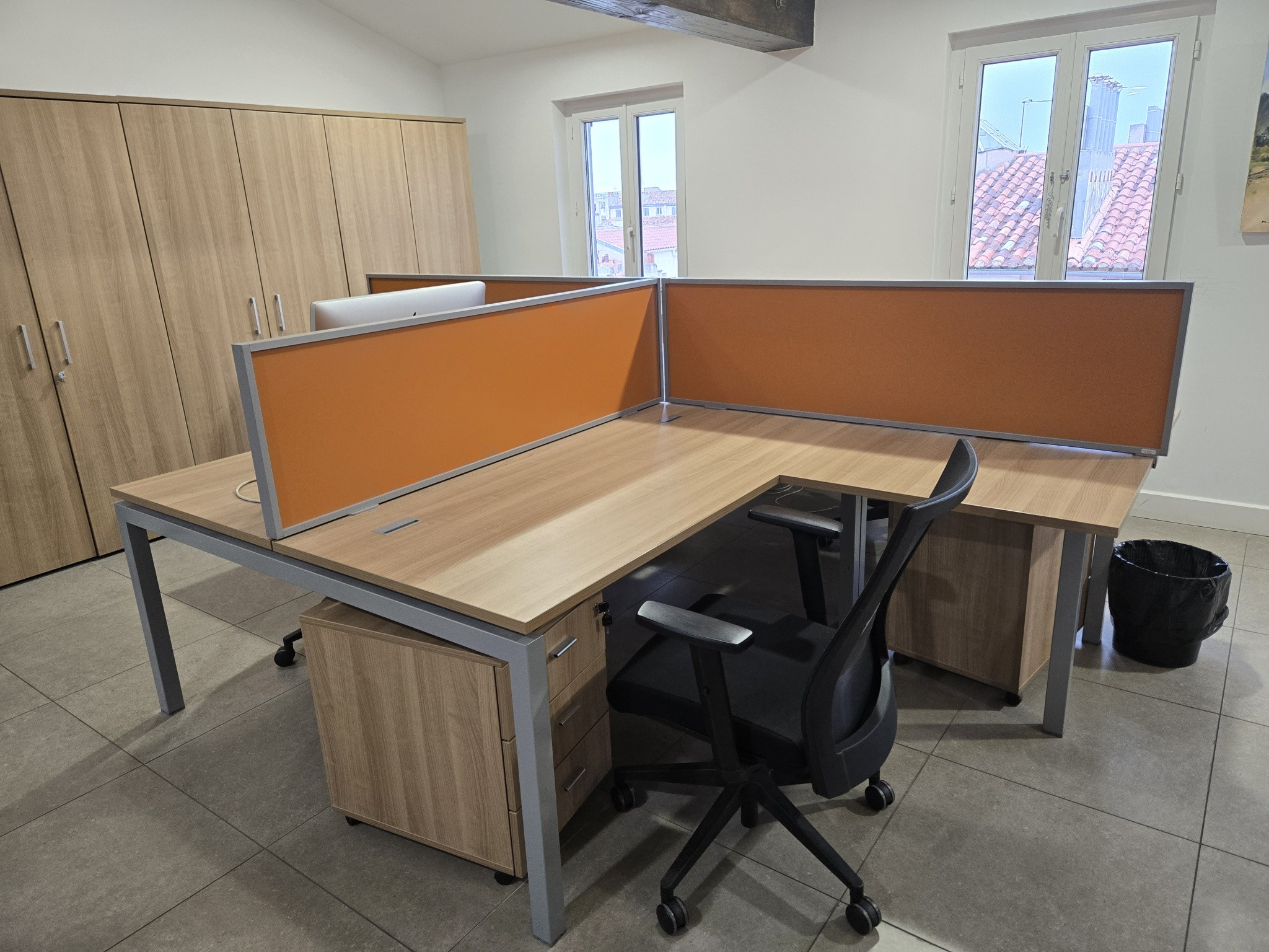Bureaux climatisés et équipés haut de gamme Rue Montgrand — photo 4