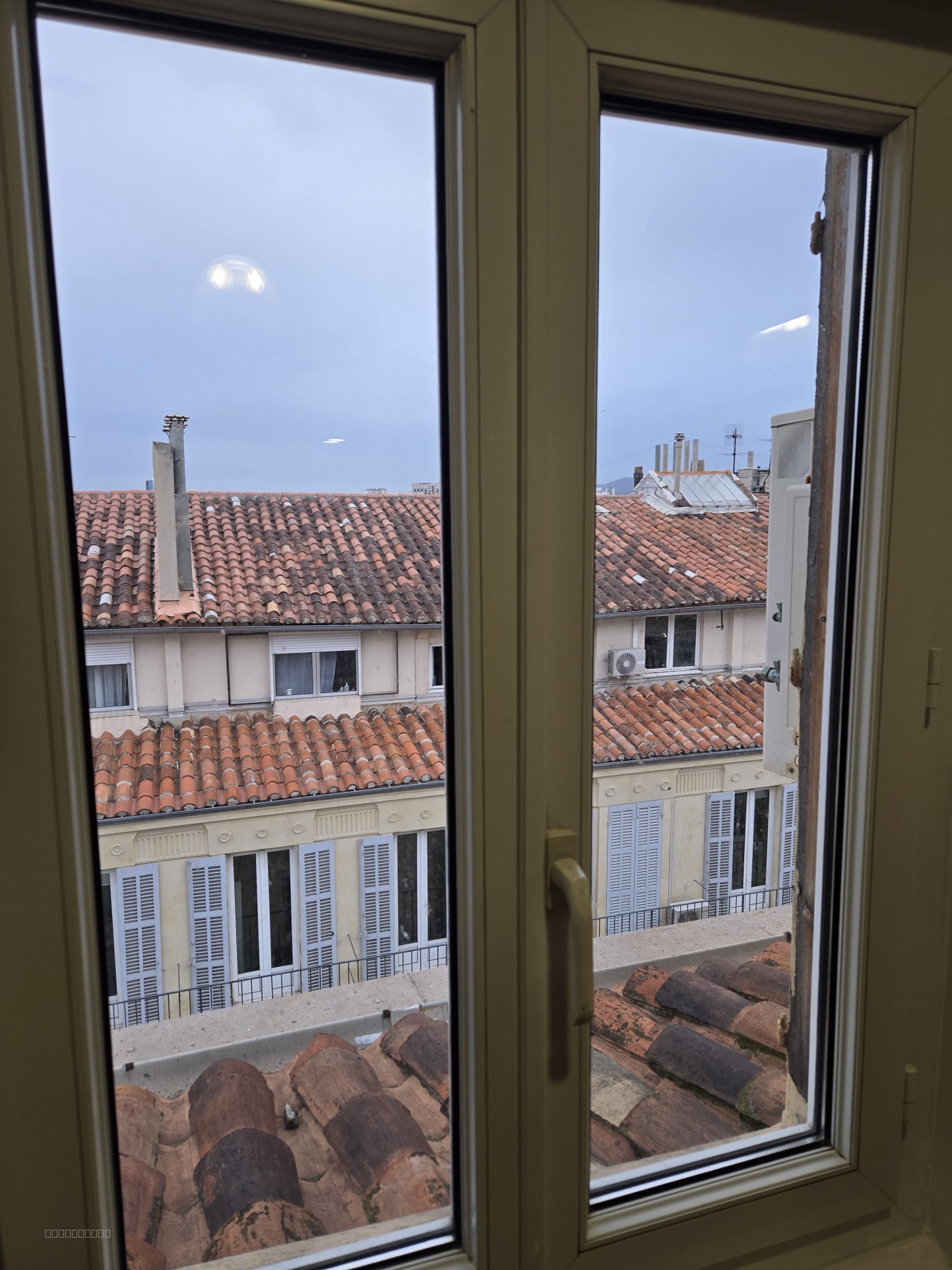 Bureaux climatisés et équipés haut de gamme Rue Montgrand — photo 6