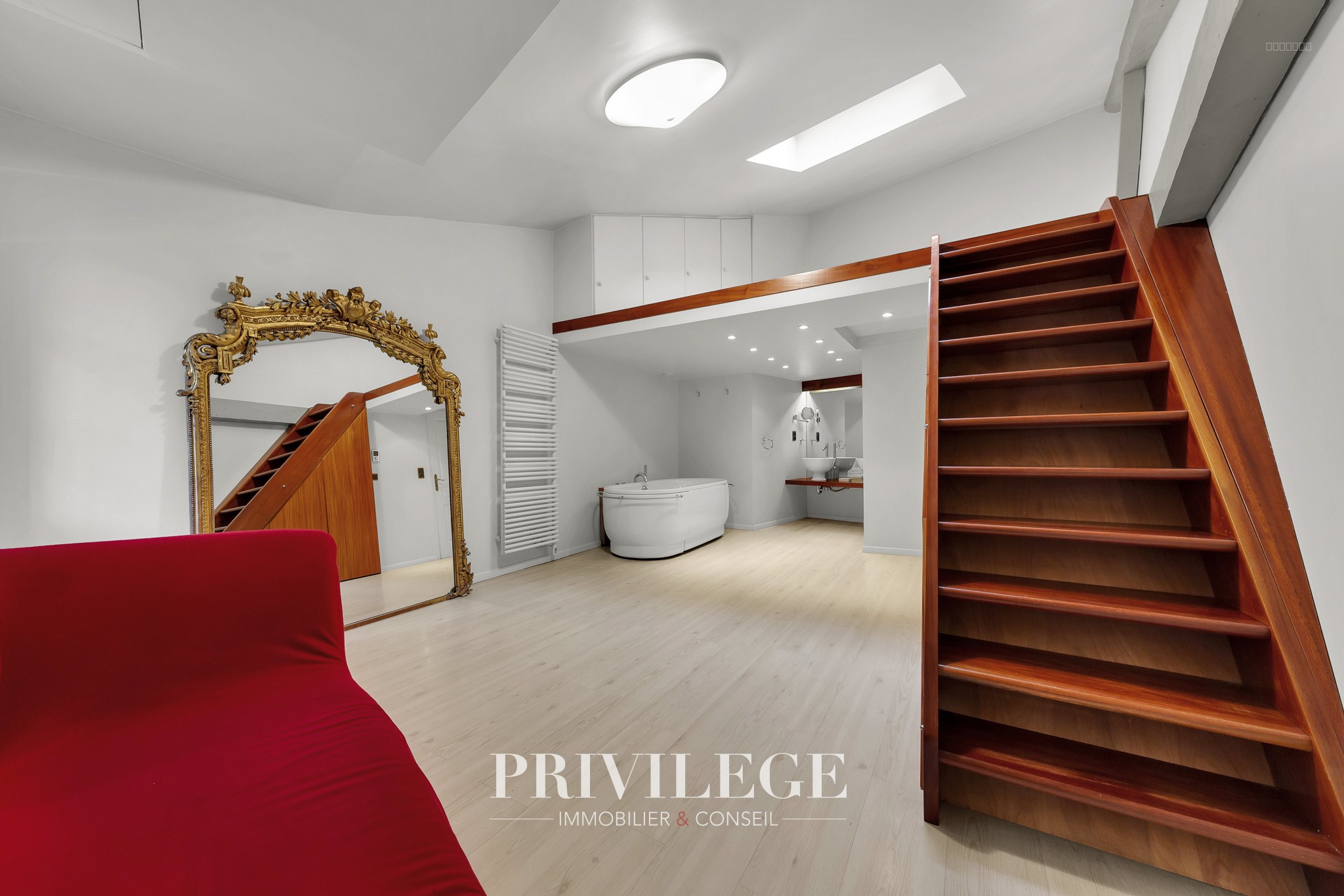 Loft de 160 m2 avec terrasse de 143 m2 et Garage - Cannes Palais des Festivals — photo 19