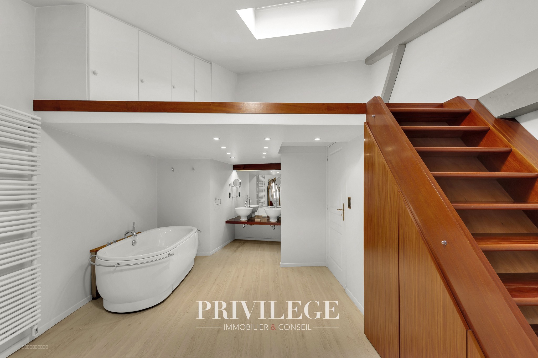 Loft de 160 m2 avec terrasse de 143 m2 et Garage - Cannes Palais des Festivals — photo 20