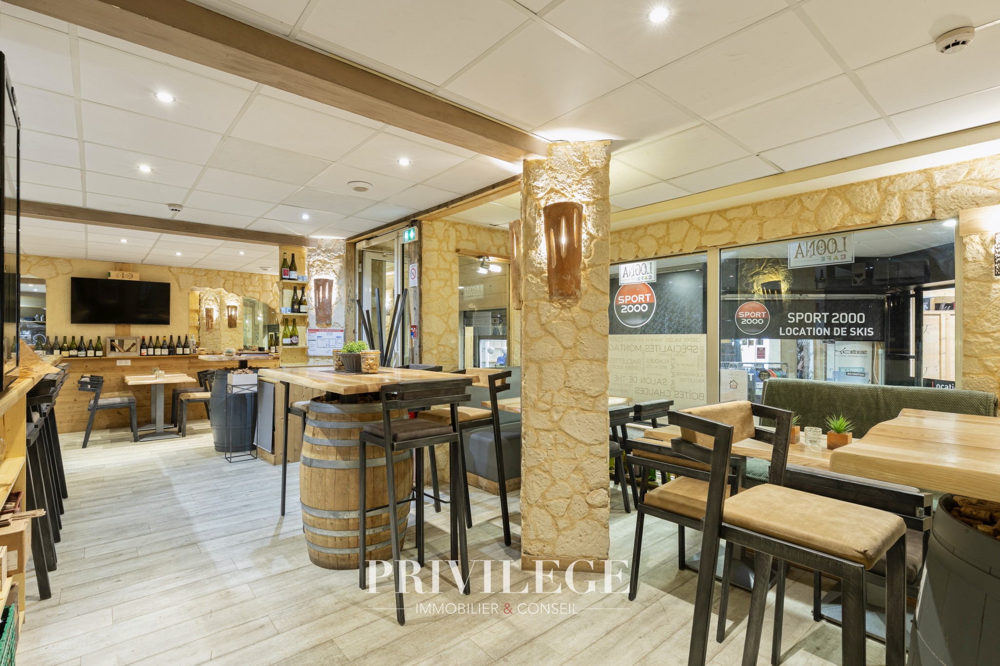 Fonds de commerce à vendre à Isola, 800 m² – photo 2 sur 11