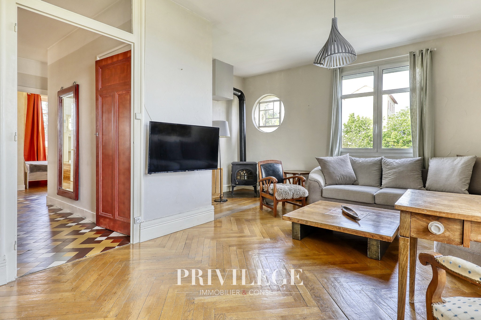 Appartement à vendre à Sathonay camp, 30 m², 5 pièces – photo 1 sur 18