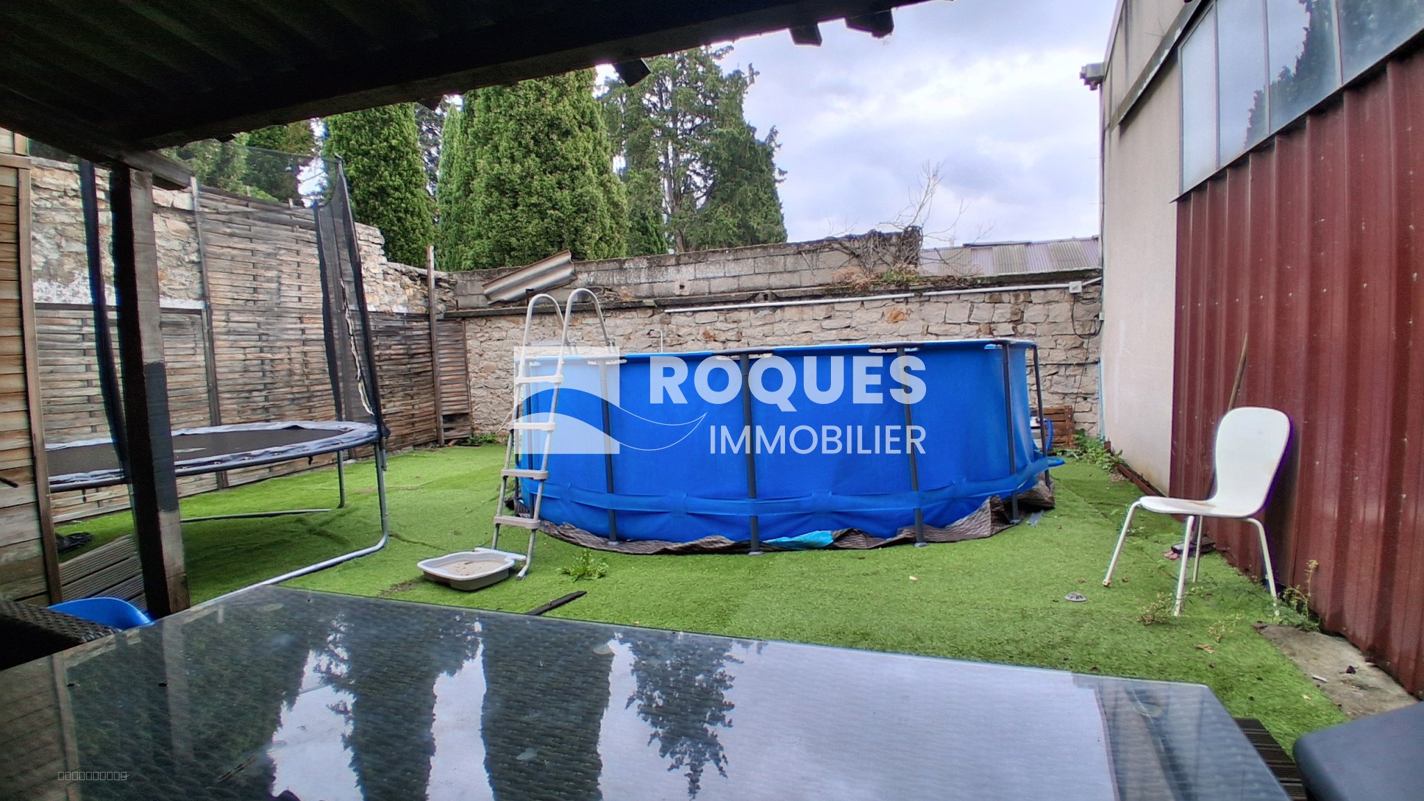 local polyvalent de 320m2 avec jardin — photo 12