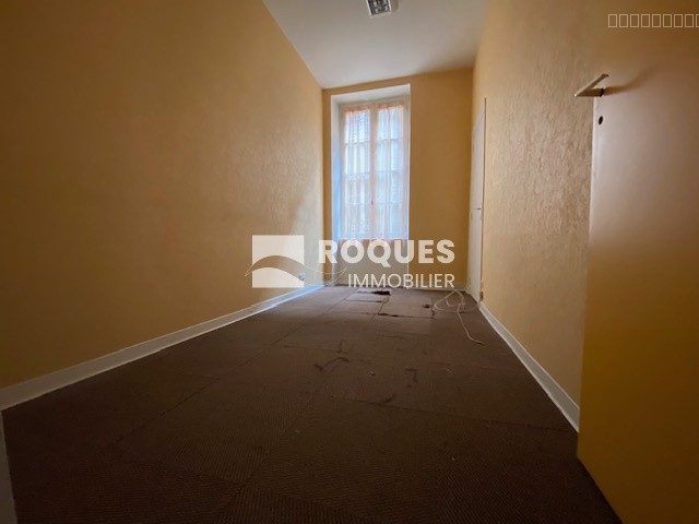 A VENDRE BUREAUX OU INVESTISSEMENT EN CENTRE VILLE- 265 M2 — photo 7