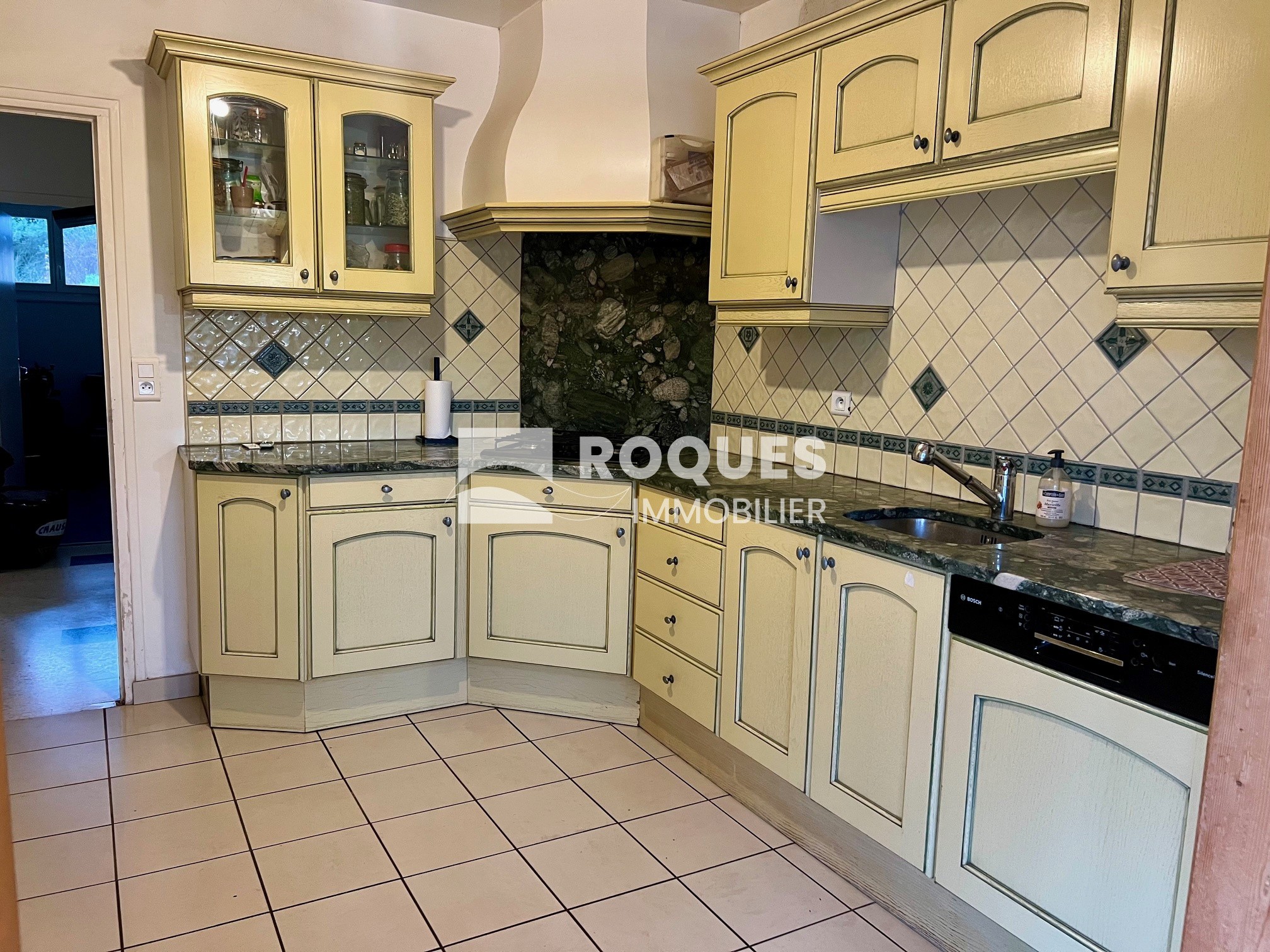 Secteur Cornus, maison de village quatre pièces, 91 m2 habitables — photo 4