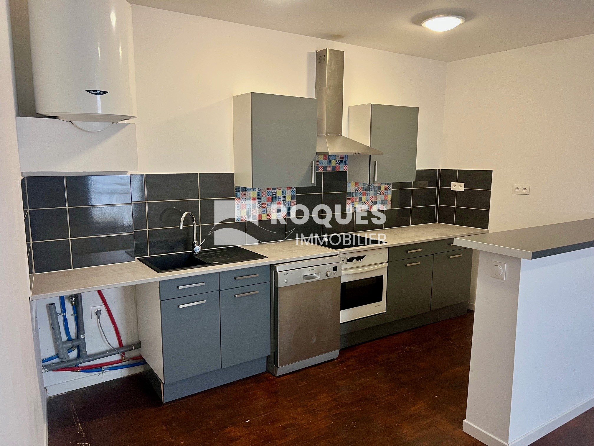 Immeuble à vendre à Millau, 523 m², 4 pièces – photo 2 sur 14