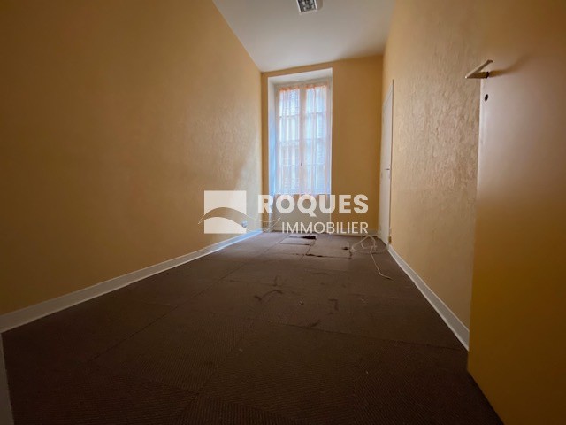 A VENDRE BUREAUX OU INVESTISSEMENT EN CENTRE VILLE- 265 M2 — photo 7