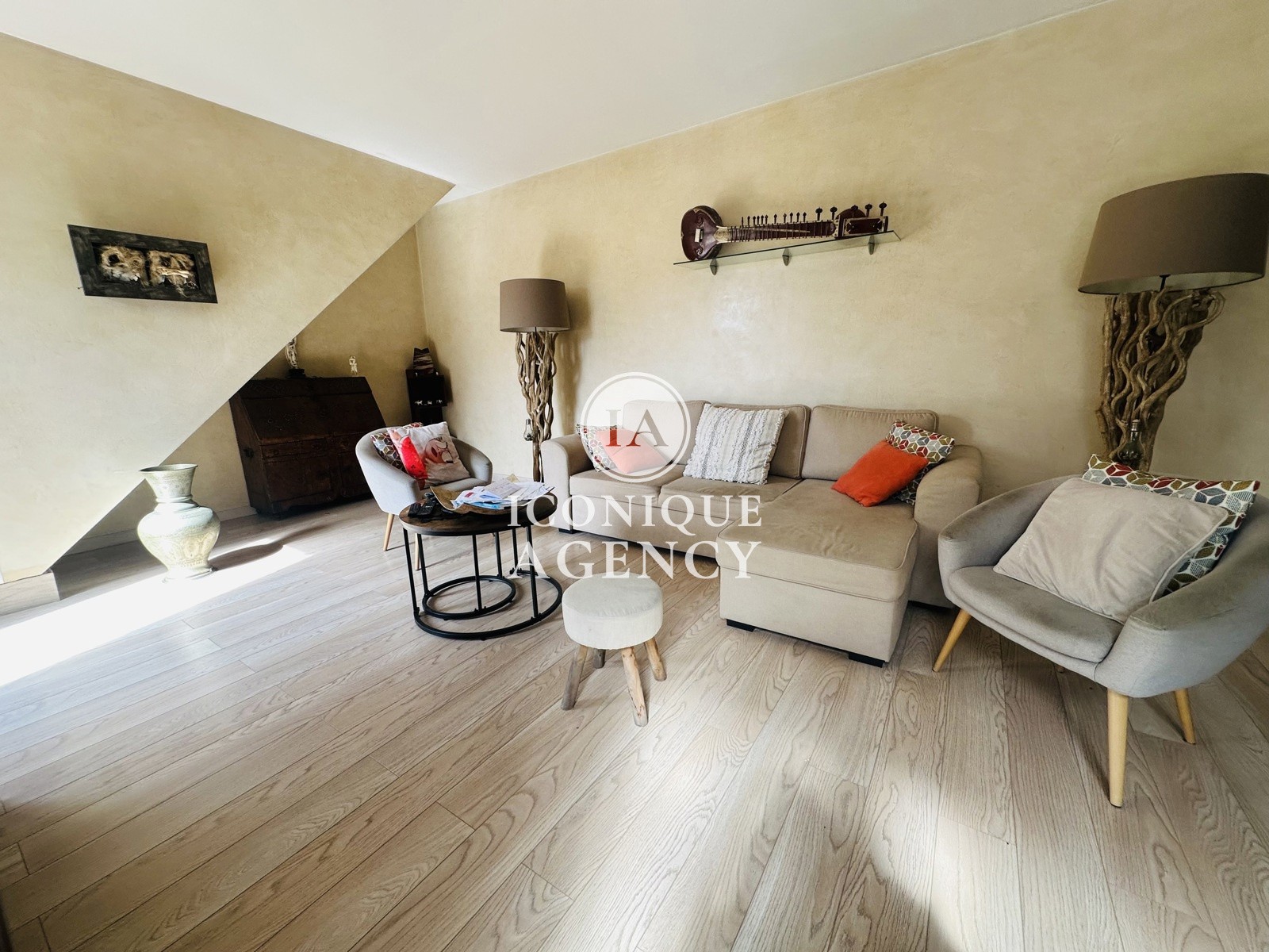 À VENDRE  EN EXCLU  MAISON INDIVIDUELLE À MOUGINS   À RAFRAÎCHIR — photo 3