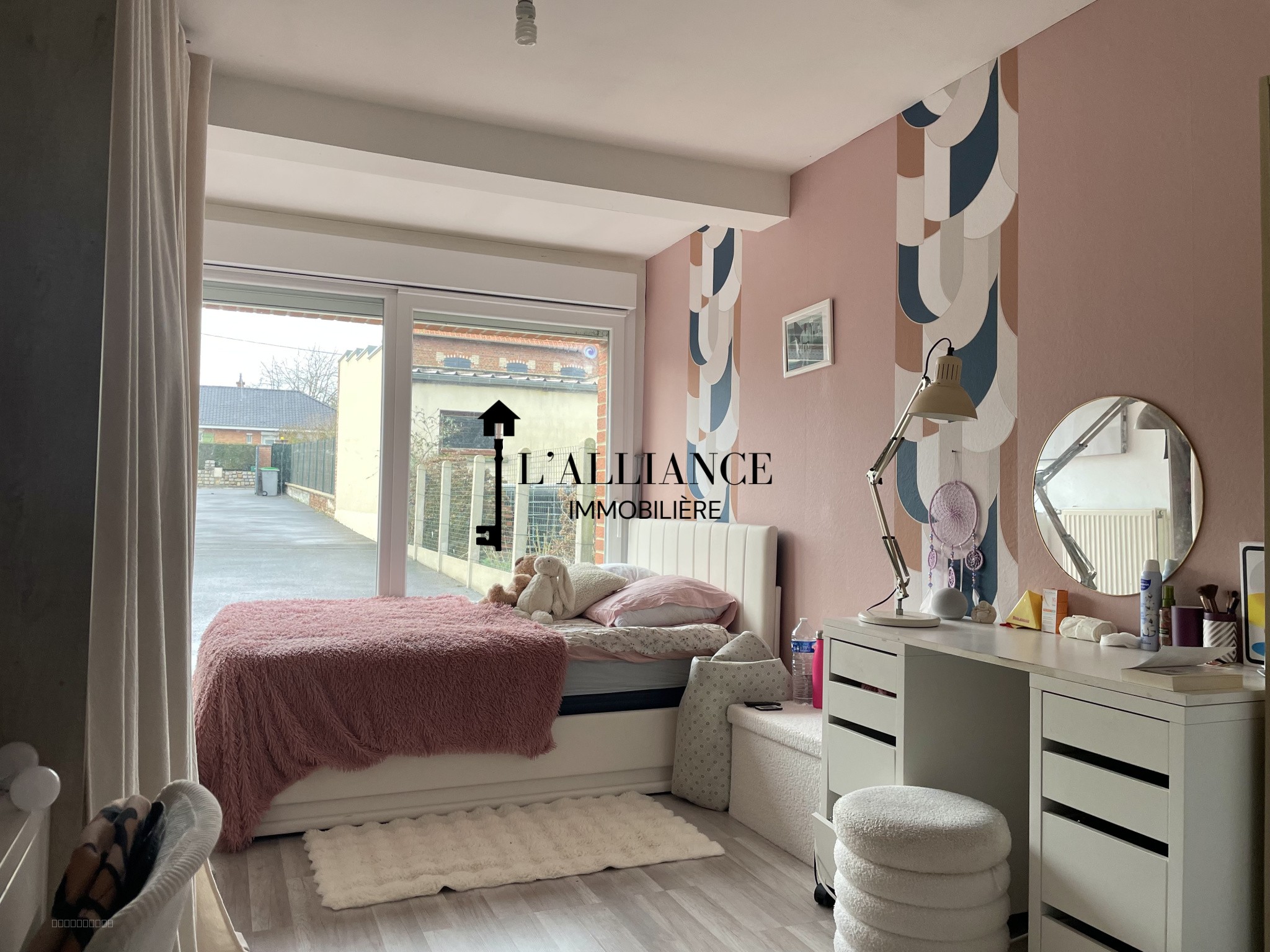 Belle maison de plain-pied de 170 m2   5 chambres   Grand jardin et dépendances   Proche commodités — photo 4