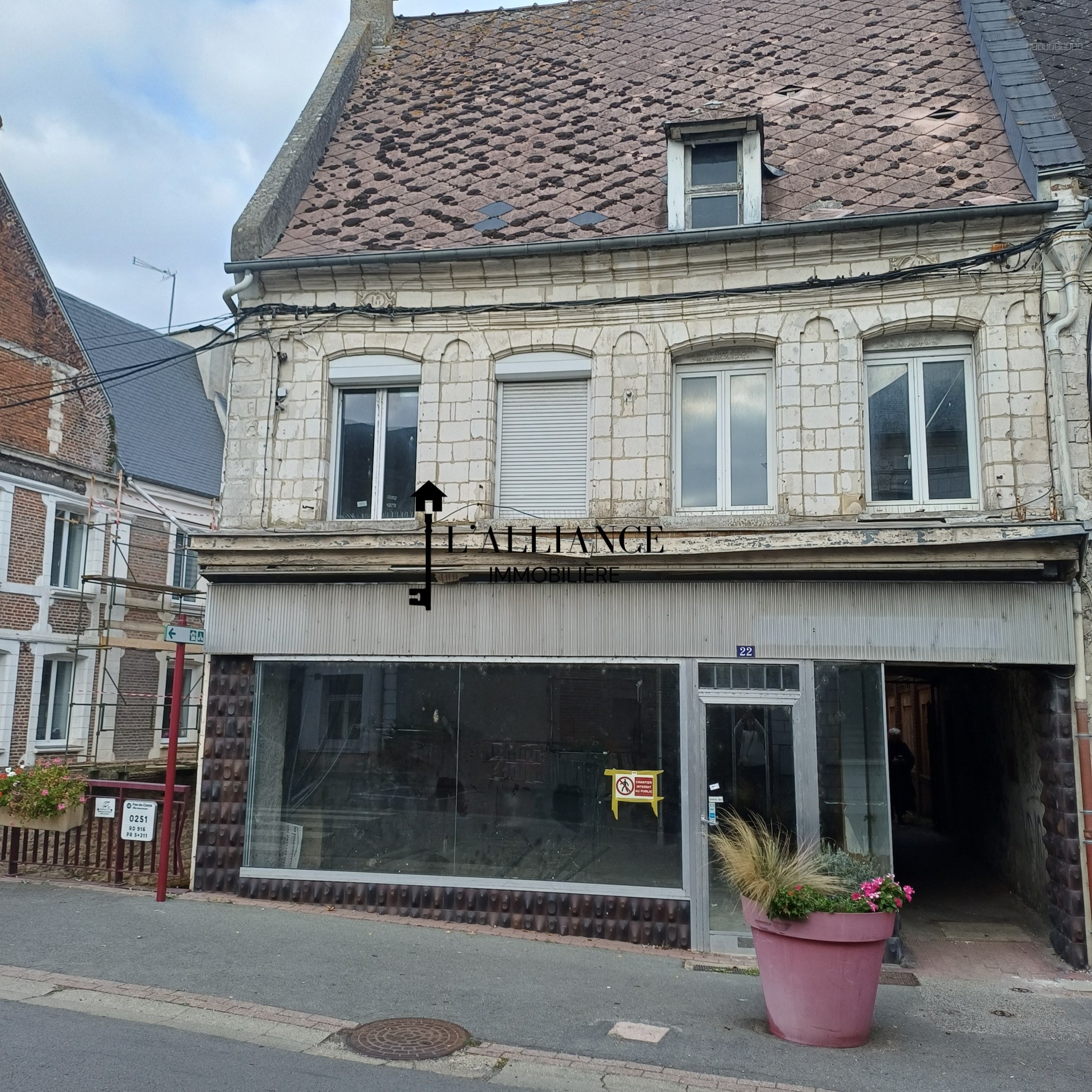 Maison à vendre à Frevent, 240 m², 10 pièces – photo 1 sur 20