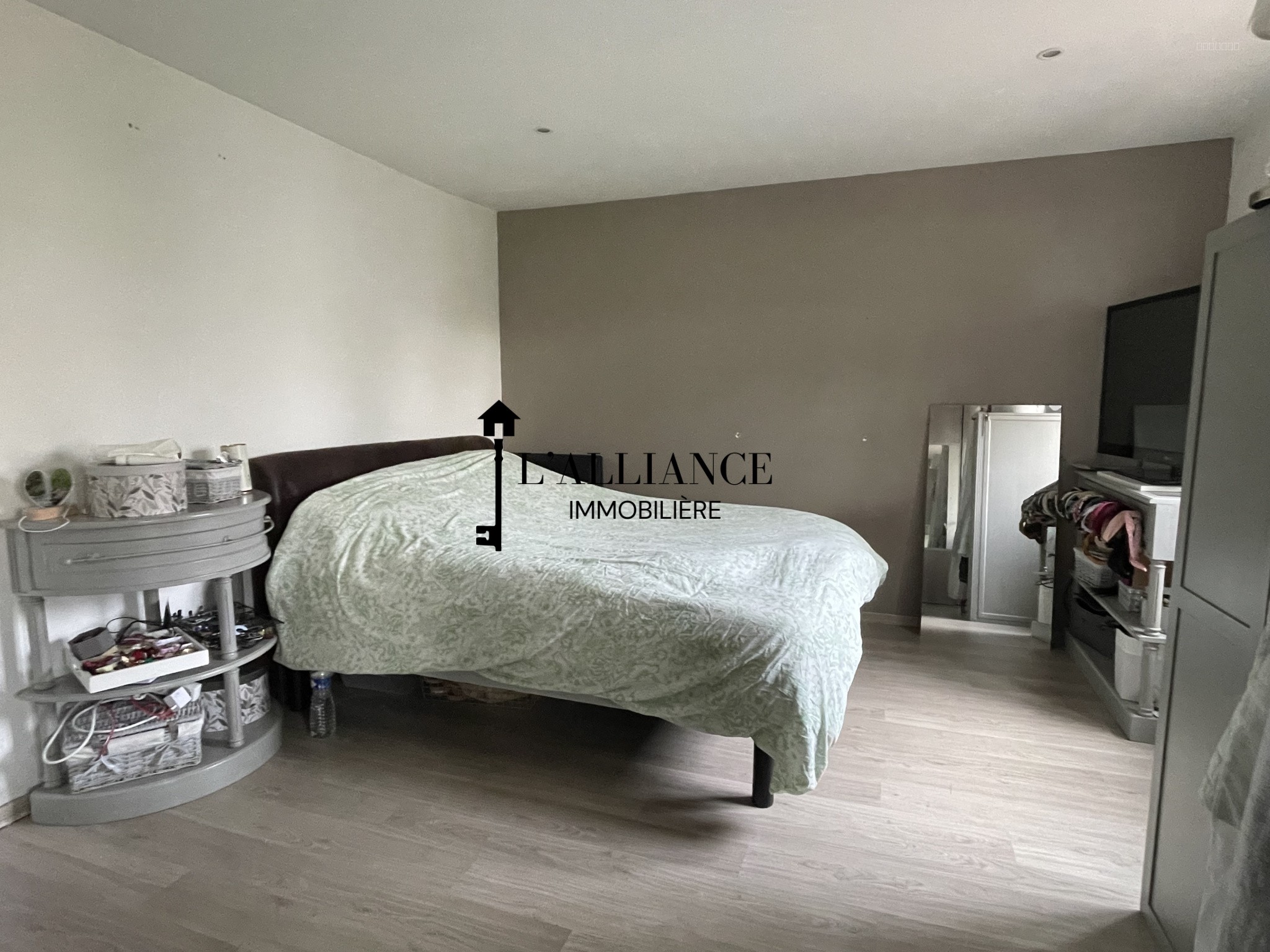 Belle maison de plain-pied de 170 m2   5 chambres   Grand jardin et dépendances   Proche commodités — photo 5