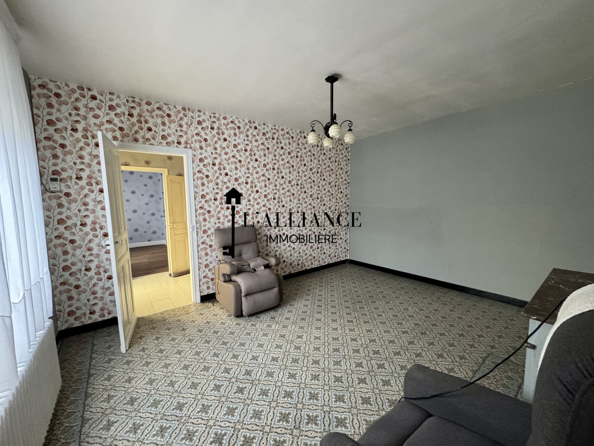 Maison à vendre à Croisilles, 18 m², 5 pièces – photo 2 sur 9