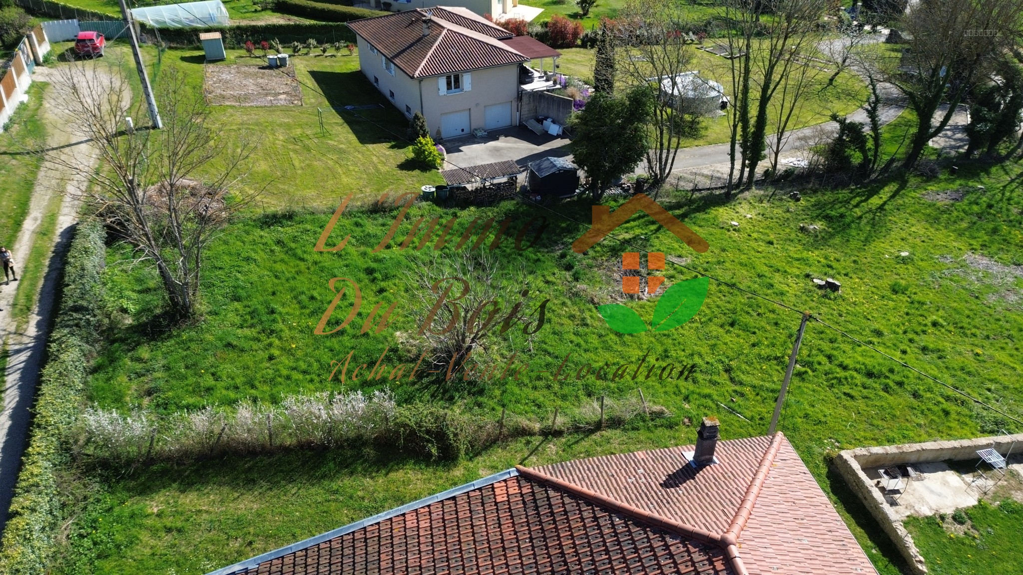 Bien immobilier à vendre à Bellegarde poussieu, 550 m² – photo 3 sur 3
