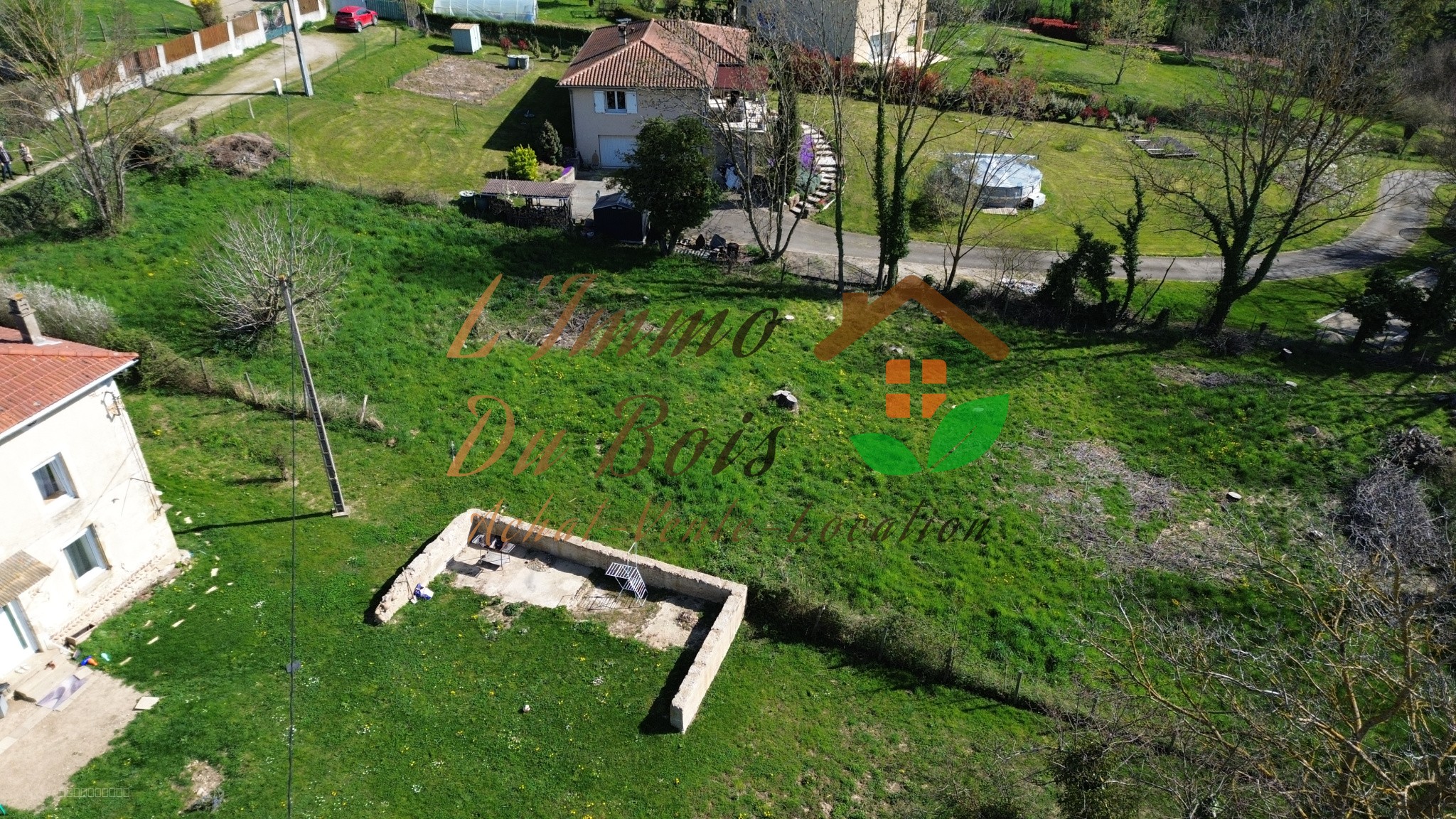 Bien immobilier à vendre à Bellegarde poussieu, 1 035 m² – photo 2 sur 3