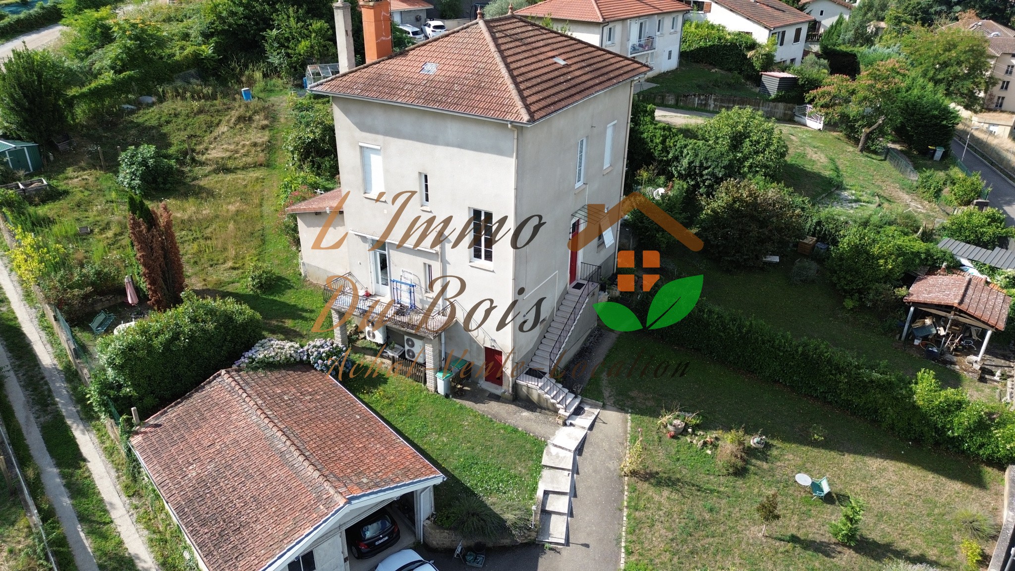 Bien immobilier à vendre à Chateauneuf, 95 m², 3 pièces – photo 1 sur 11