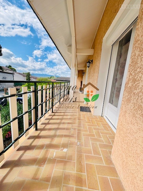 Maison à vendre à Roussillon, 150 m², 5 pièces – photo 3 sur 9