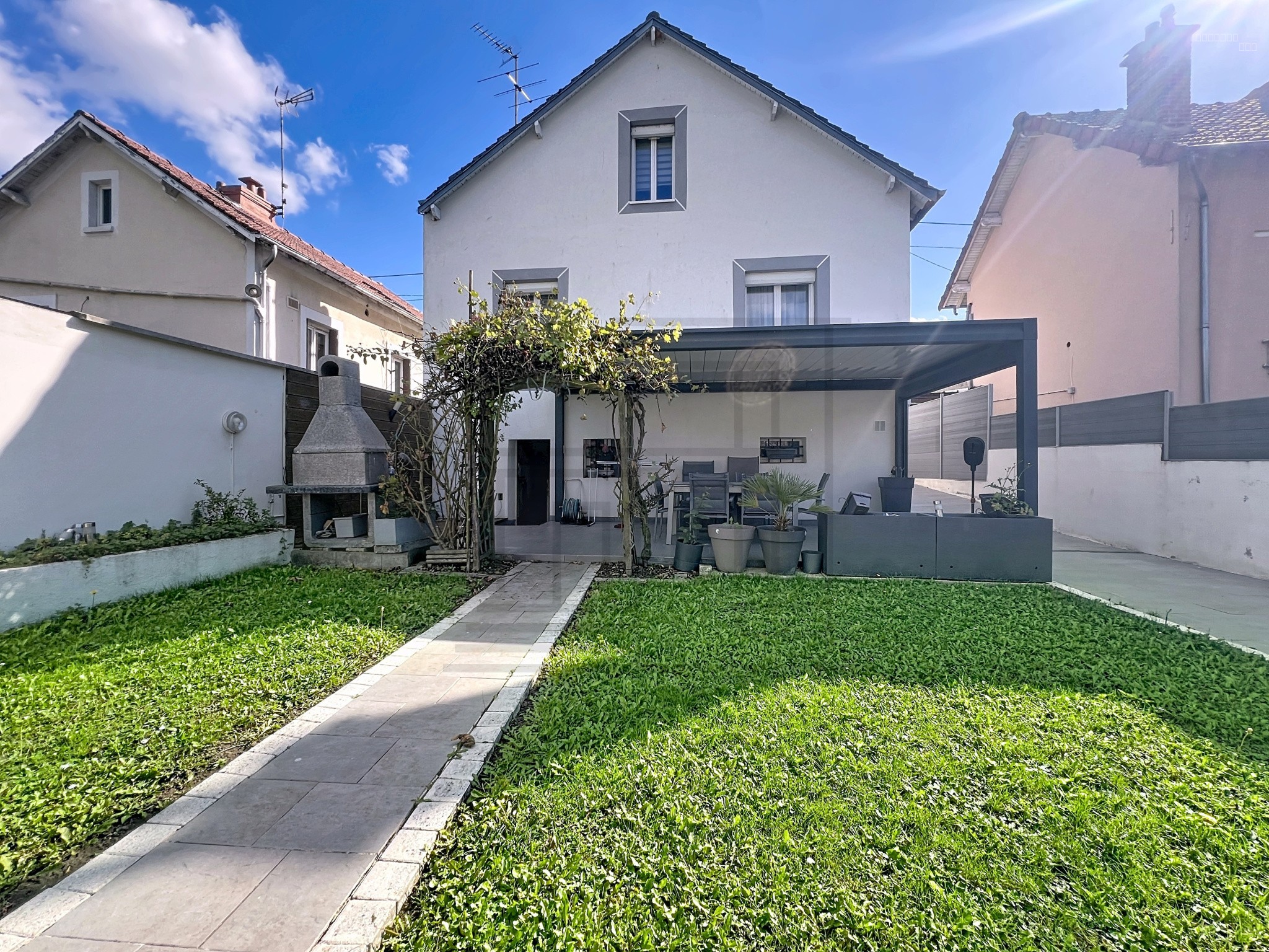 Maison à vendre à Beaumont sur oise, 92 m², 5 pièces – photo 1 sur 14