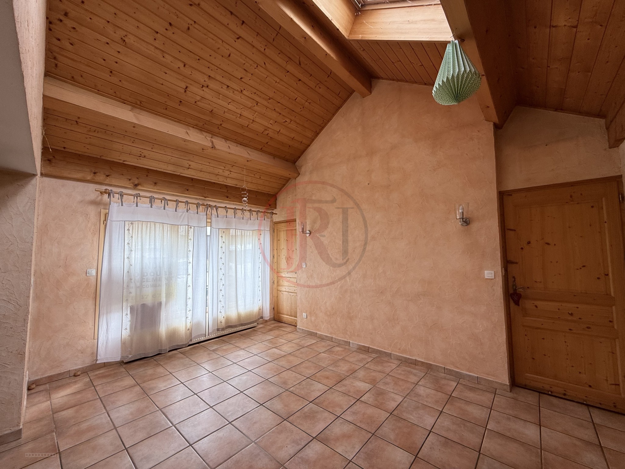 Maison à vendre à Ornans, 163 m², 6 pièces – photo 2 sur 8