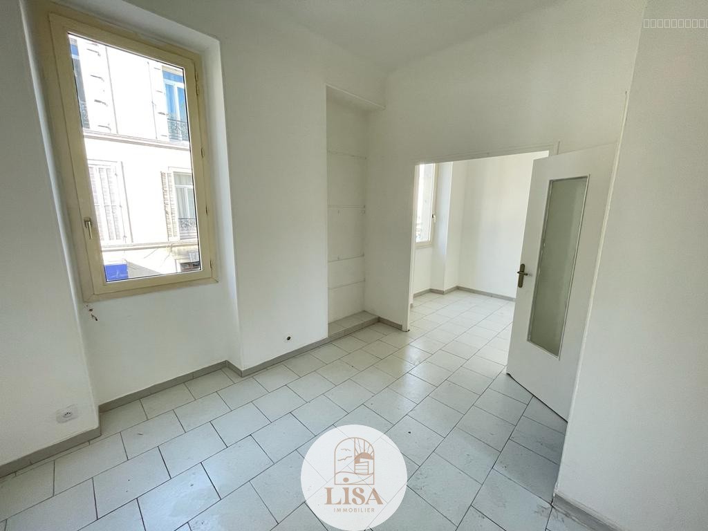 Appartement à vendre à Marseille, 25 m², 2 pièces – photo 1 sur 9