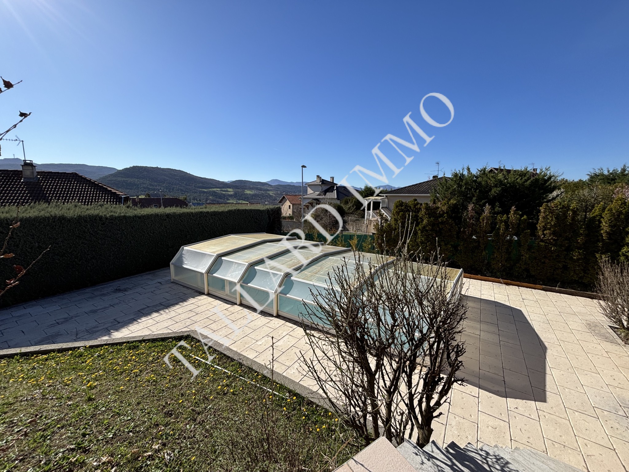Villa à vendre à Gap, 242 m², 11 pièces – photo 2 sur 20