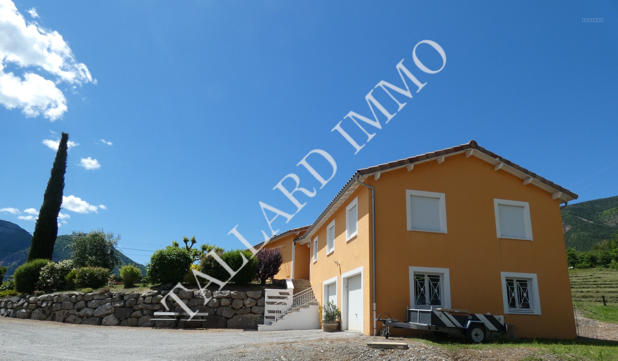Villa à vendre à Tallard, 17 m², 5 pièces – photo 1 sur 20