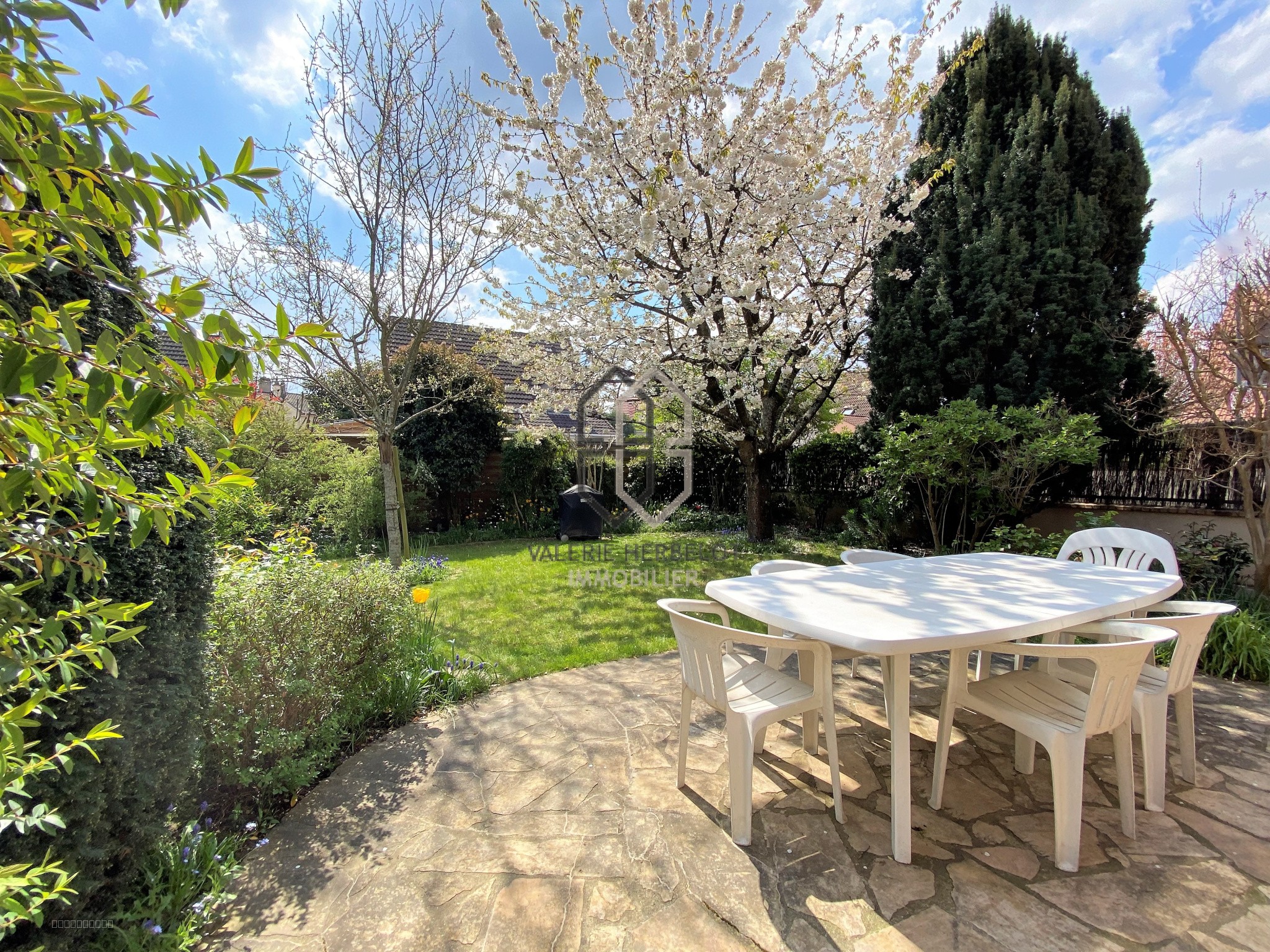 Maison à vendre à Chennevieres sur marne, 835 m², 5 pièces – photo 2 sur 13