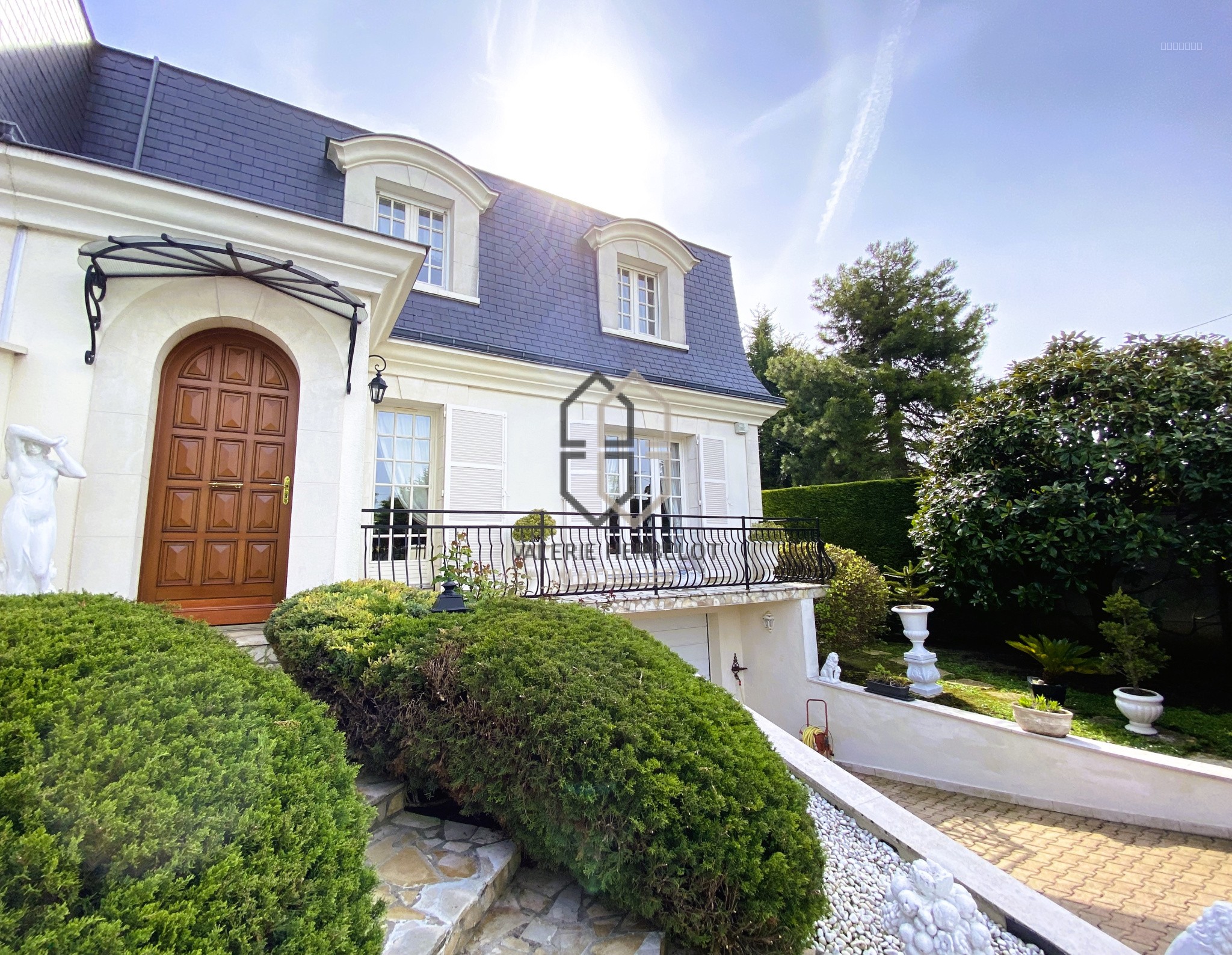 Maison à vendre à Chennevieres sur marne, 42 m², 6 pièces – photo 1 sur 12