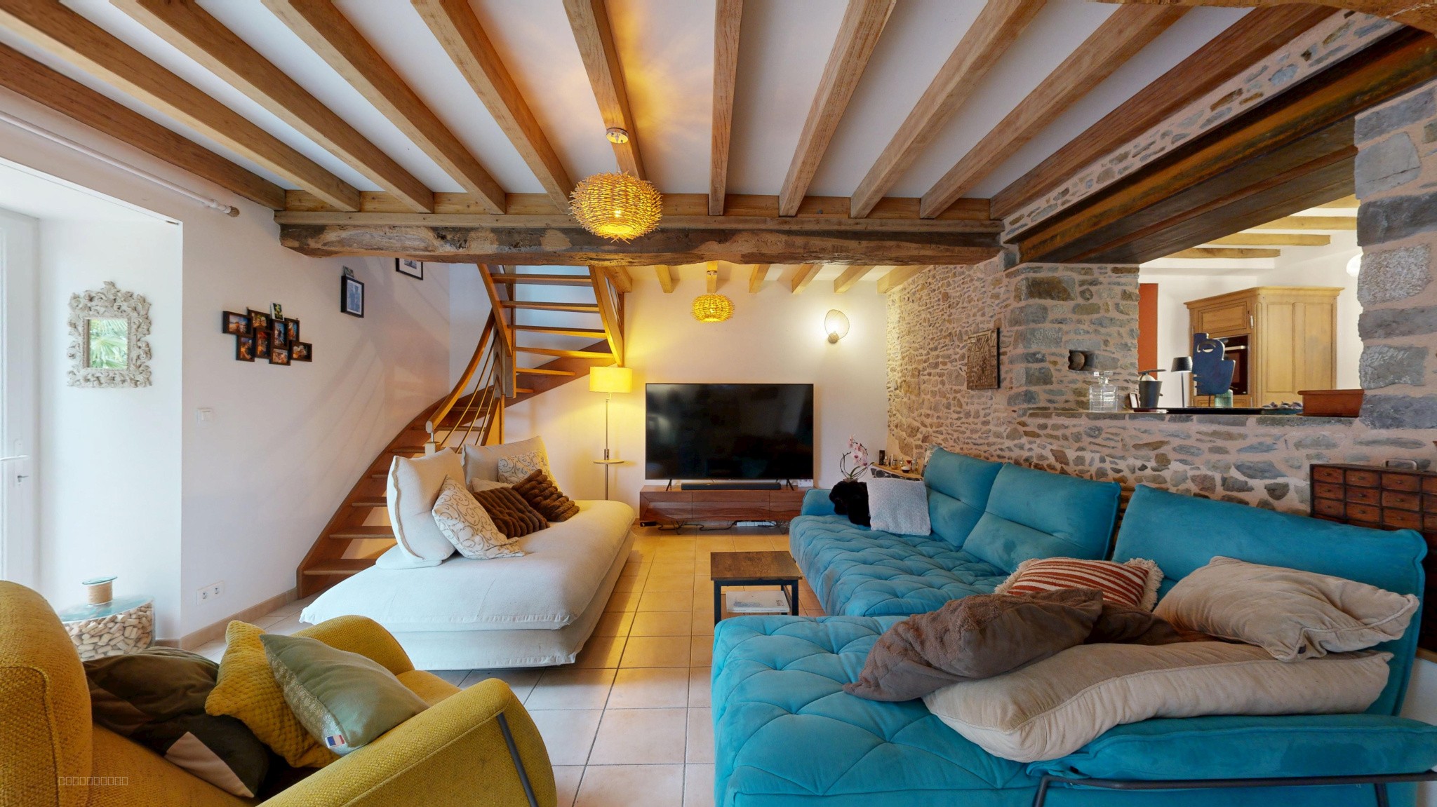 Maison à vendre à St georges de livoye, 253 m², 7 pièces – photo 2 sur 20