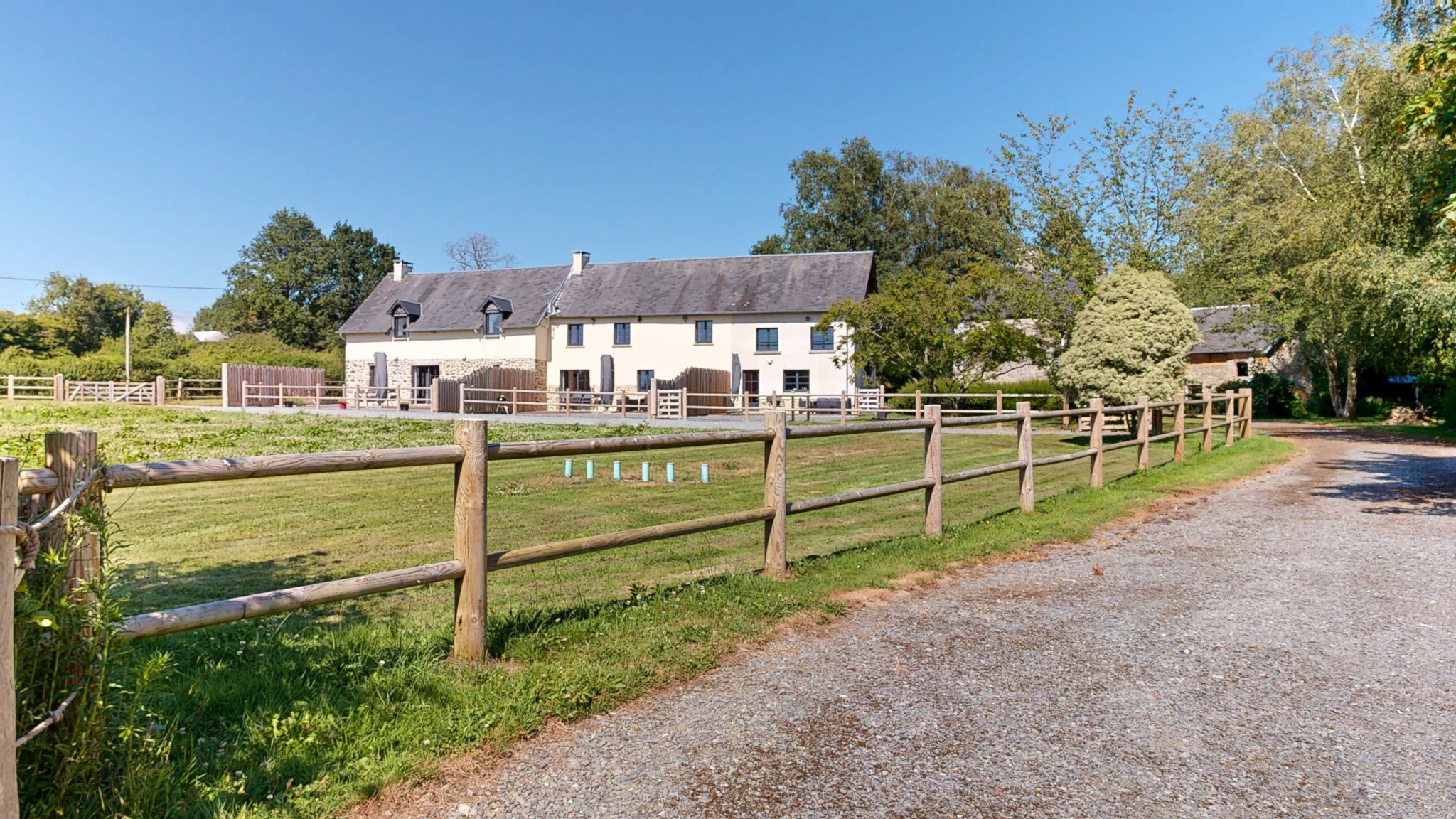 Bien immobilier à vendre à Ancteville, 403 m², 20 pièces – photo 3 sur 20