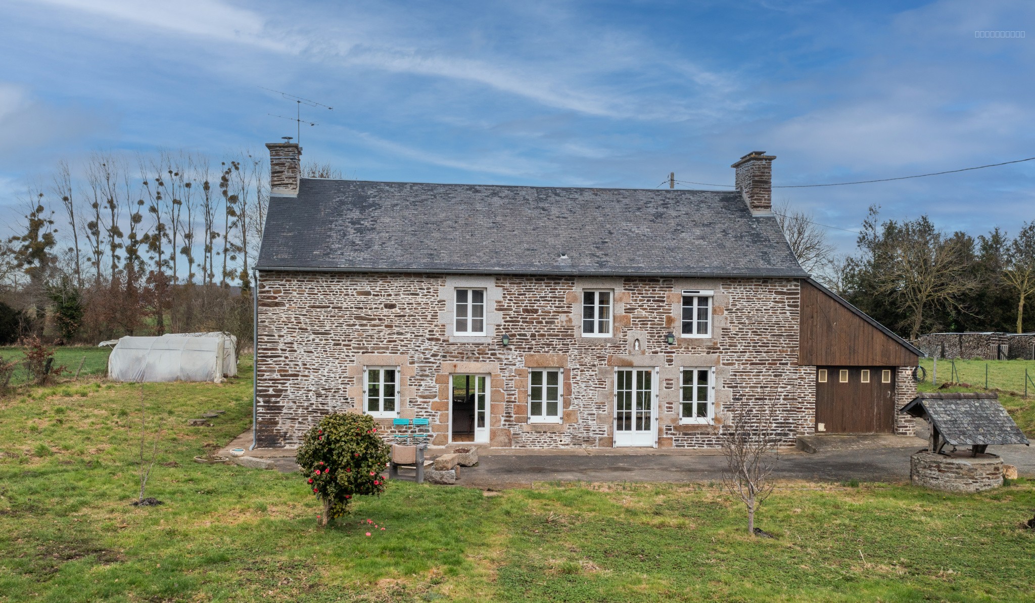 Maison à vendre à St james, 133 m², 5 pièces – photo 1 sur 17
