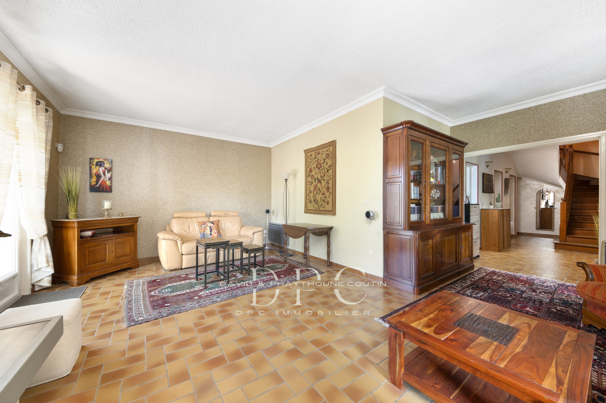 VILLA T9 - PISCINE - DEPENDANCES / POOL-HOUSE - DOUBLE GARAGE - GRAND JARDIN - DPE CLASSE C — photo 3