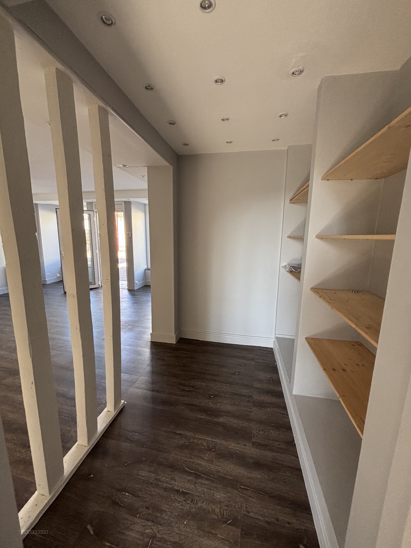 Local commercial à louer à Chateau chinon (ville), 80 m² – photo 2 sur 7