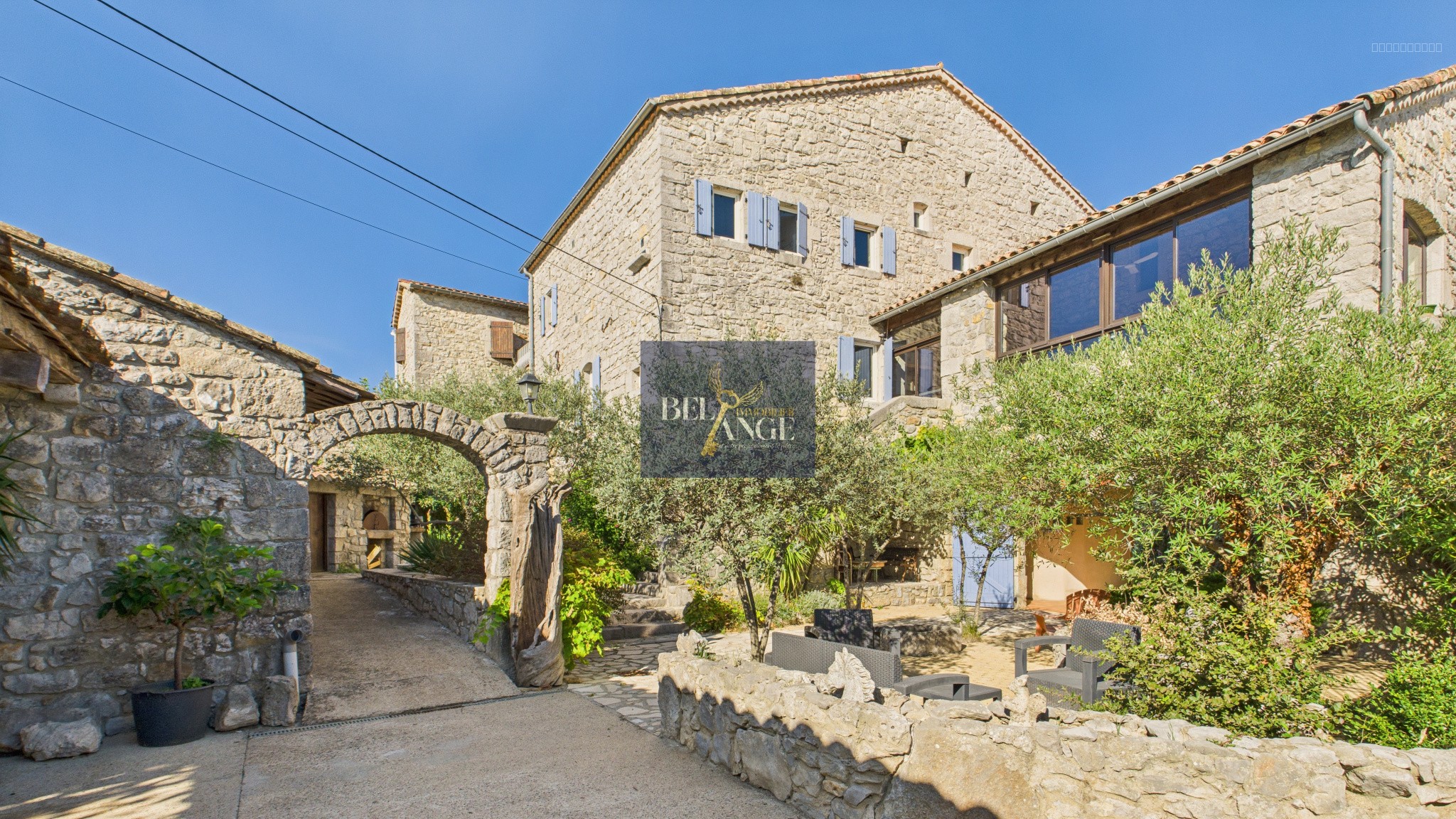 Bien immobilier à vendre à St alban auriolles, 17,26 m², 16 pièces – photo 3 sur 20