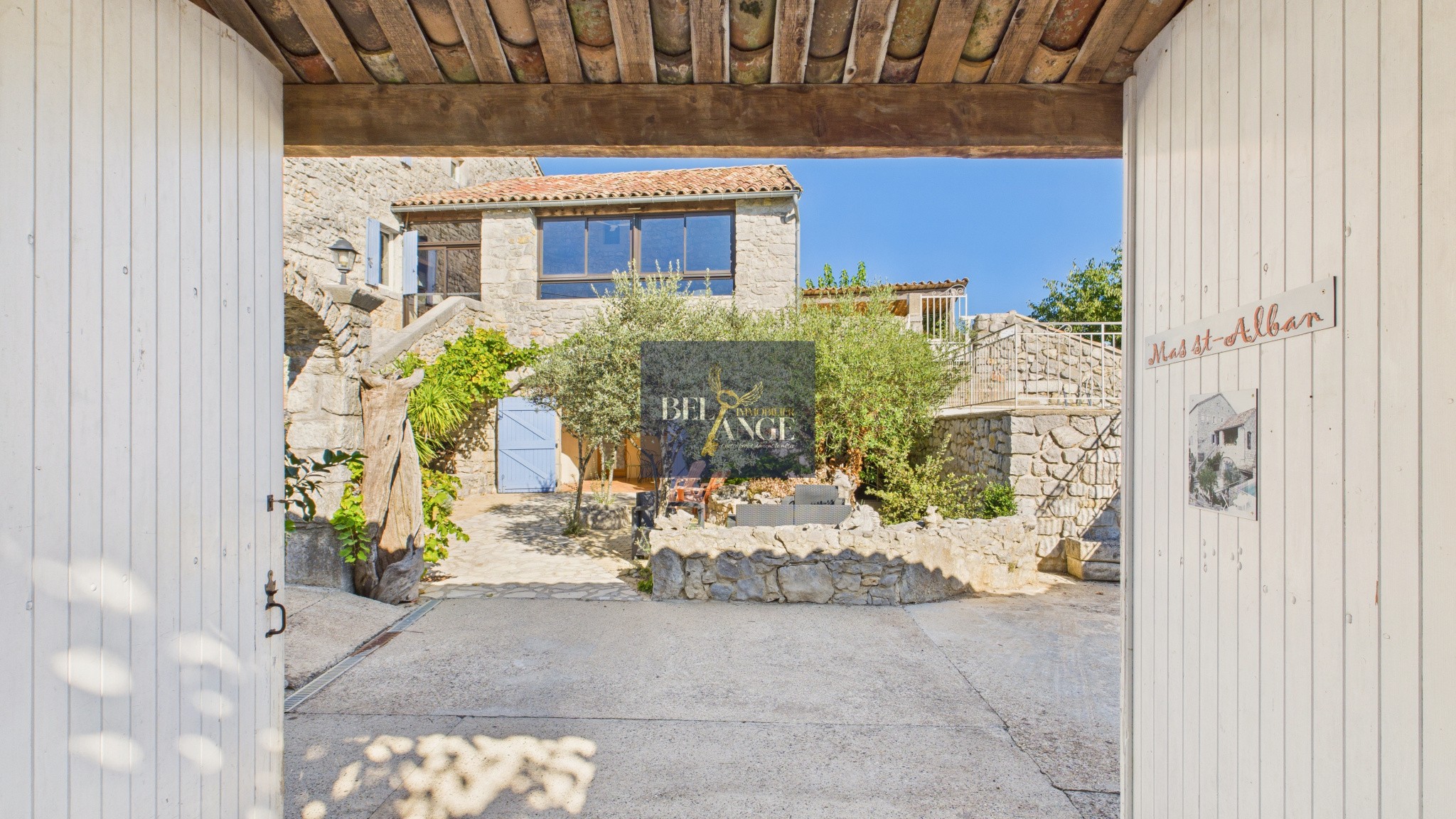 Bien immobilier à vendre à St alban auriolles, 17,26 m², 16 pièces – photo 1 sur 20