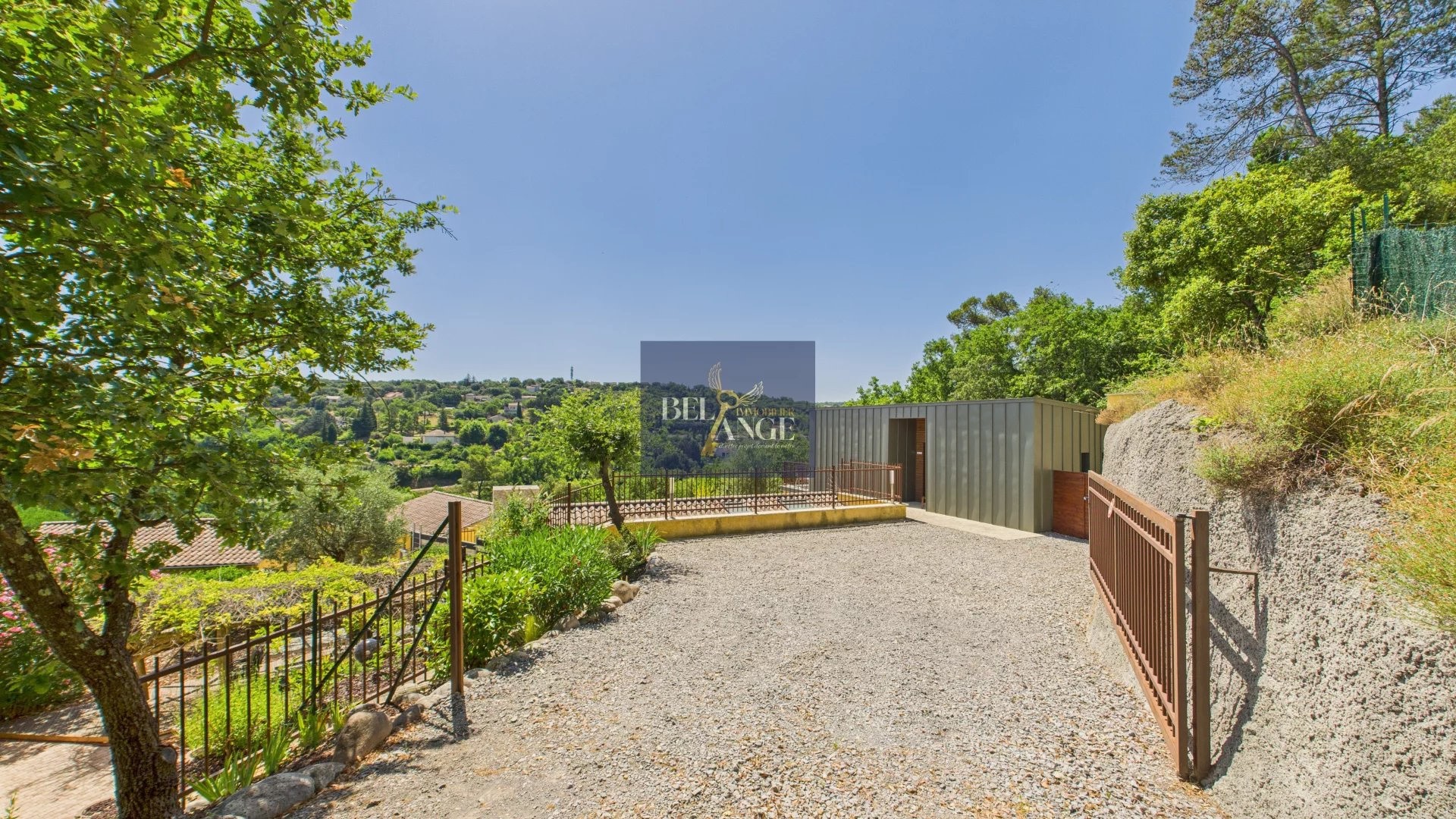 Maison à vendre à Salavas, 72 m², 12 pièces – photo 2 sur 20
