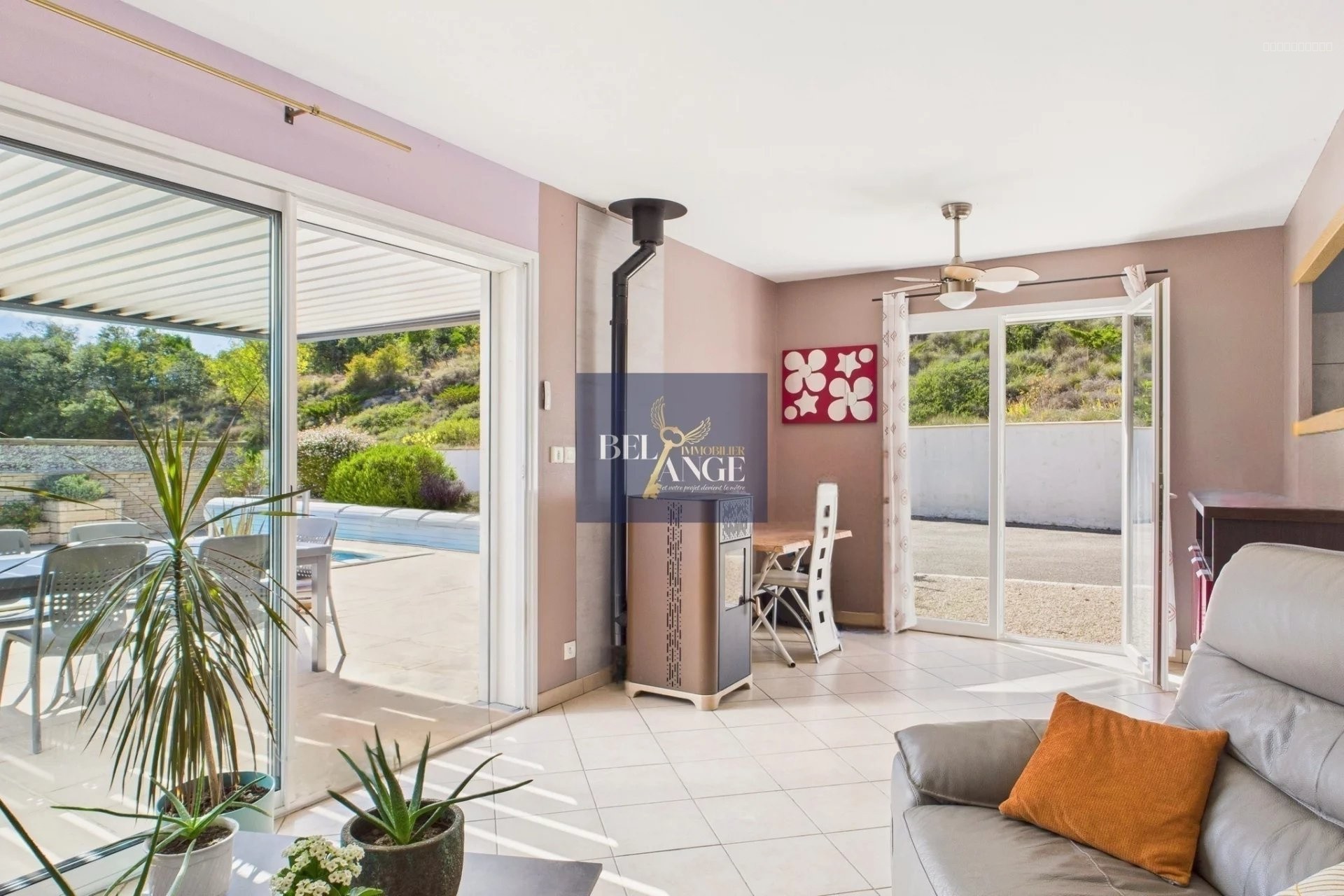 Maison à vendre à Lagorce, 37 m², 6 pièces – photo 1 sur 18