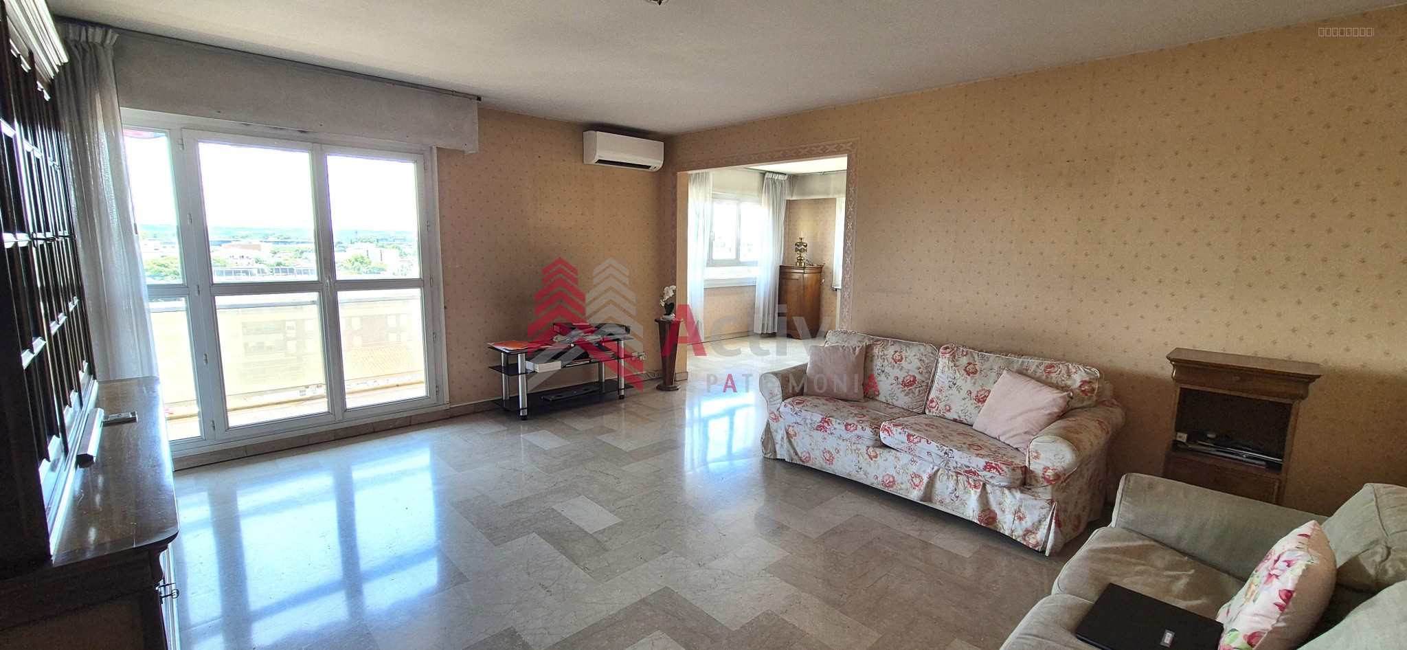 Spacieux T3/T4 de 94 m2 au cœur de Nîmes   Possibilité de 3ᵉ chambre — photo 5