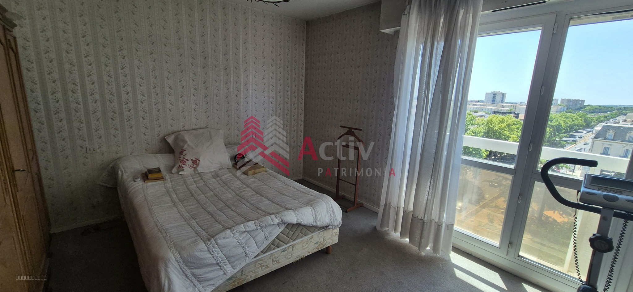 Spacieux T3/T4 de 94 m2 au cœur de Nîmes   Possibilité de 3ᵉ chambre — photo 6