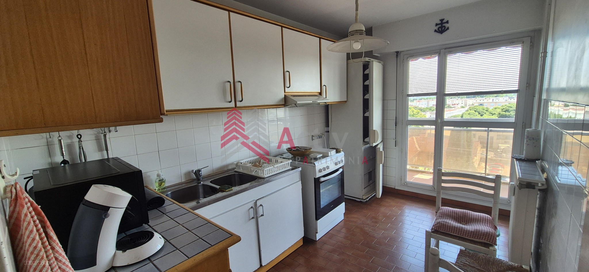 Spacieux T3/T4 de 94 m2 au cœur de Nîmes   Possibilité de 3ᵉ chambre — photo 4