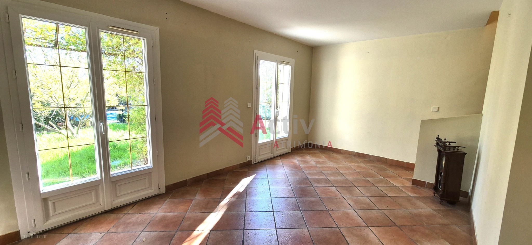 Villa à vendre à Paradou, 144 m², 6 pièces – photo 2 sur 11