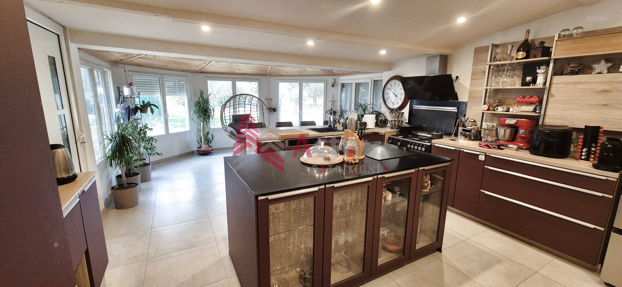 Bien immobilier à vendre à Arles, 56 m², 9 pièces – photo 3 sur 14