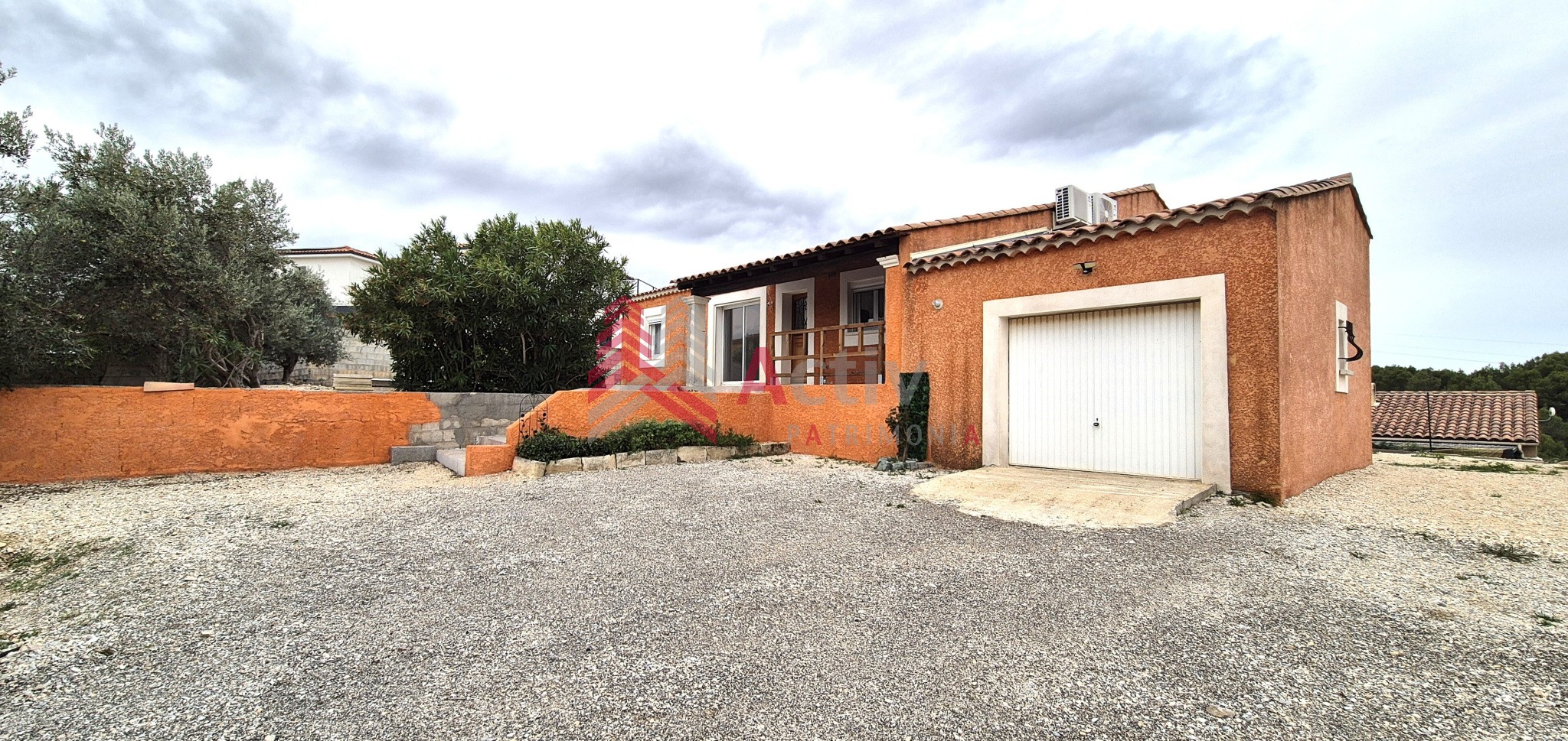 Villa à vendre à Beaucaire, 18 m², 5 pièces – photo 1 sur 11