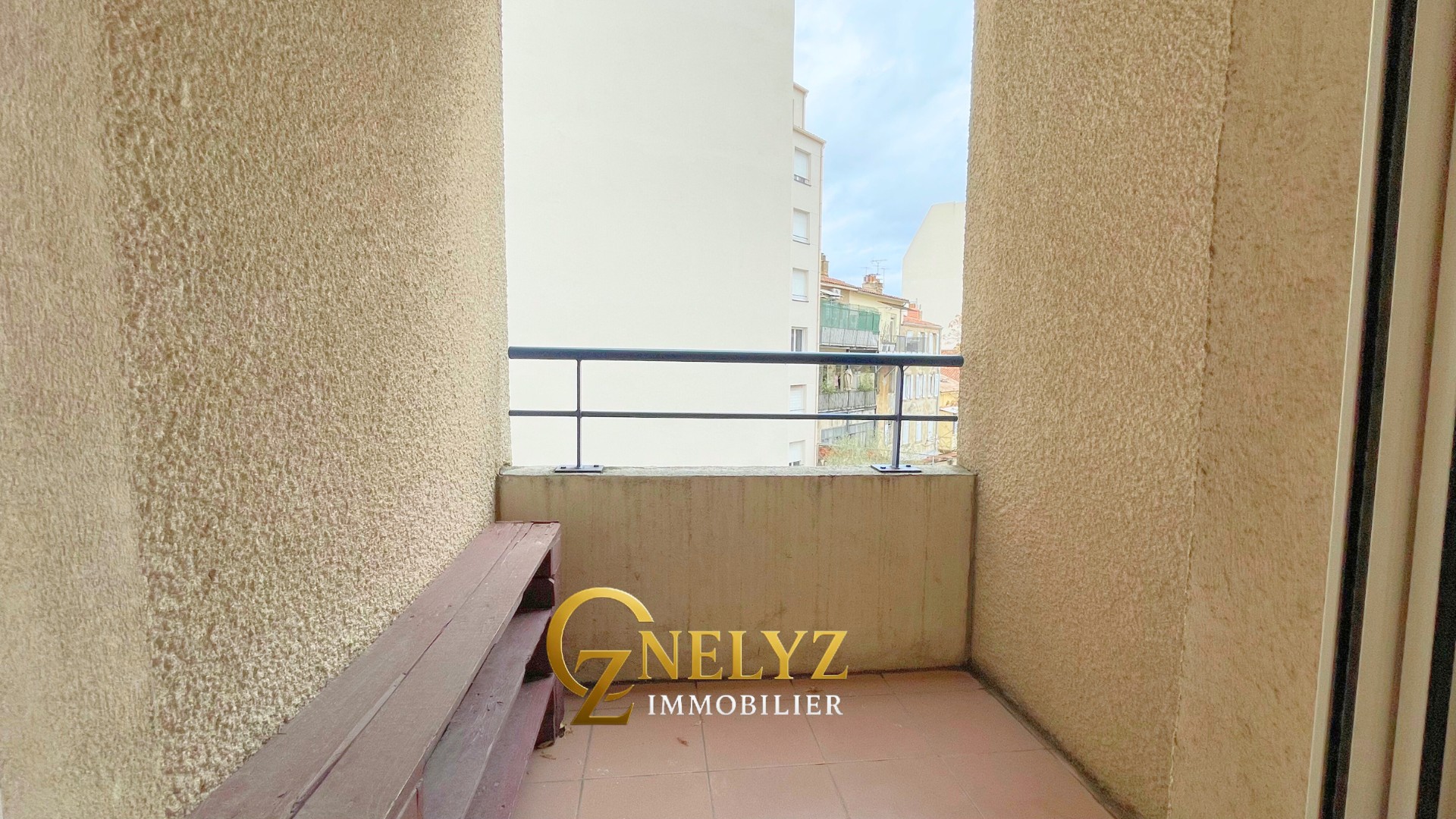 Appartement T3 lumineux avec grande terrasse — photo 7