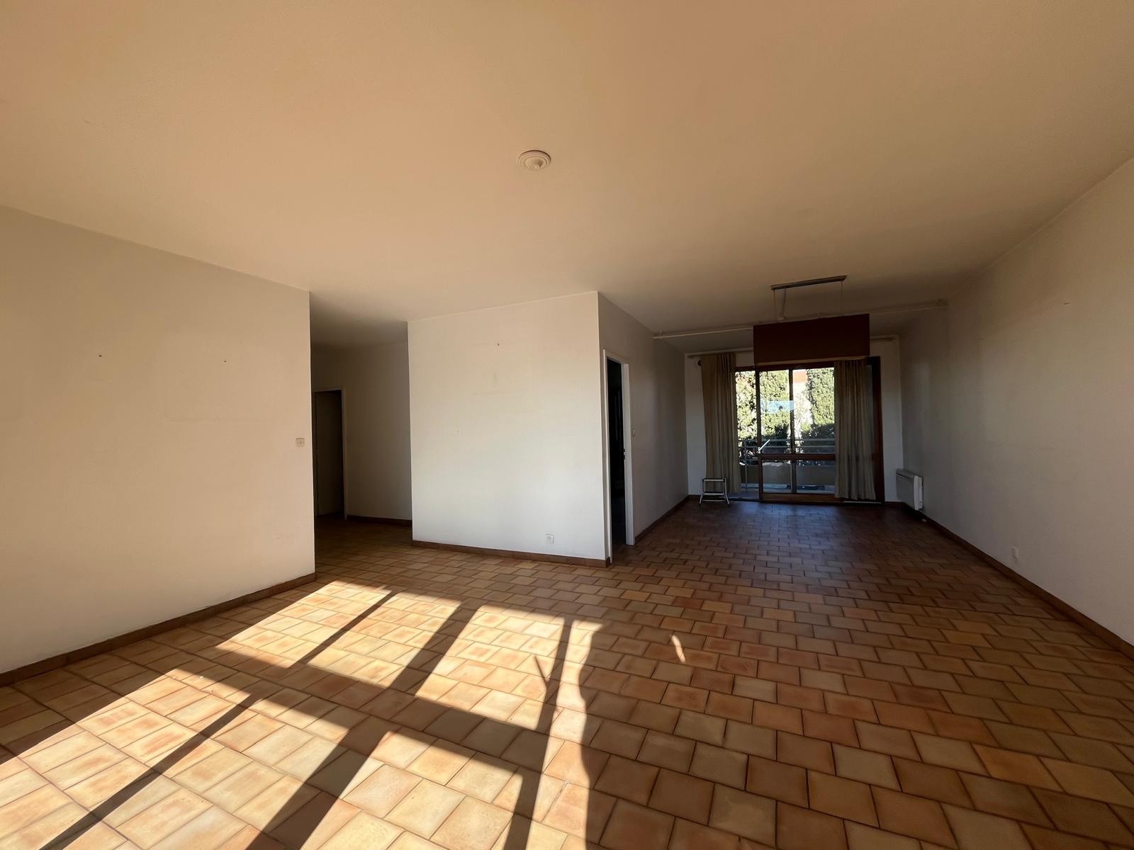 Pigonnet Aix Sud T3/4 superbe potentiel avec terrasses — photo 7